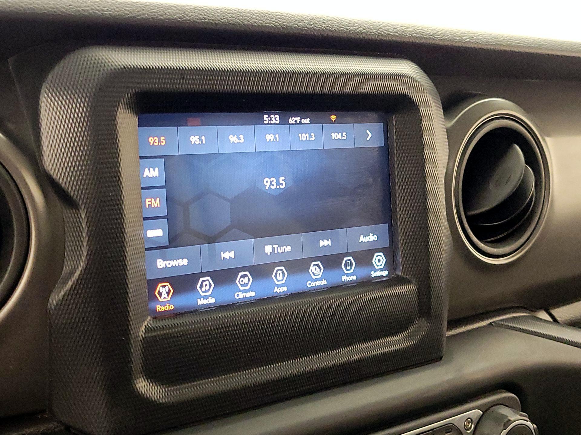 Thumbnail: 2023 Jeep Wrangler - 15