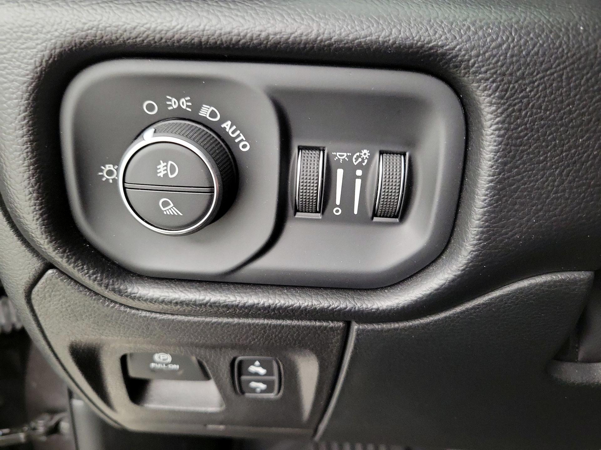 Thumbnail: 2022 RAM 1500 - 13