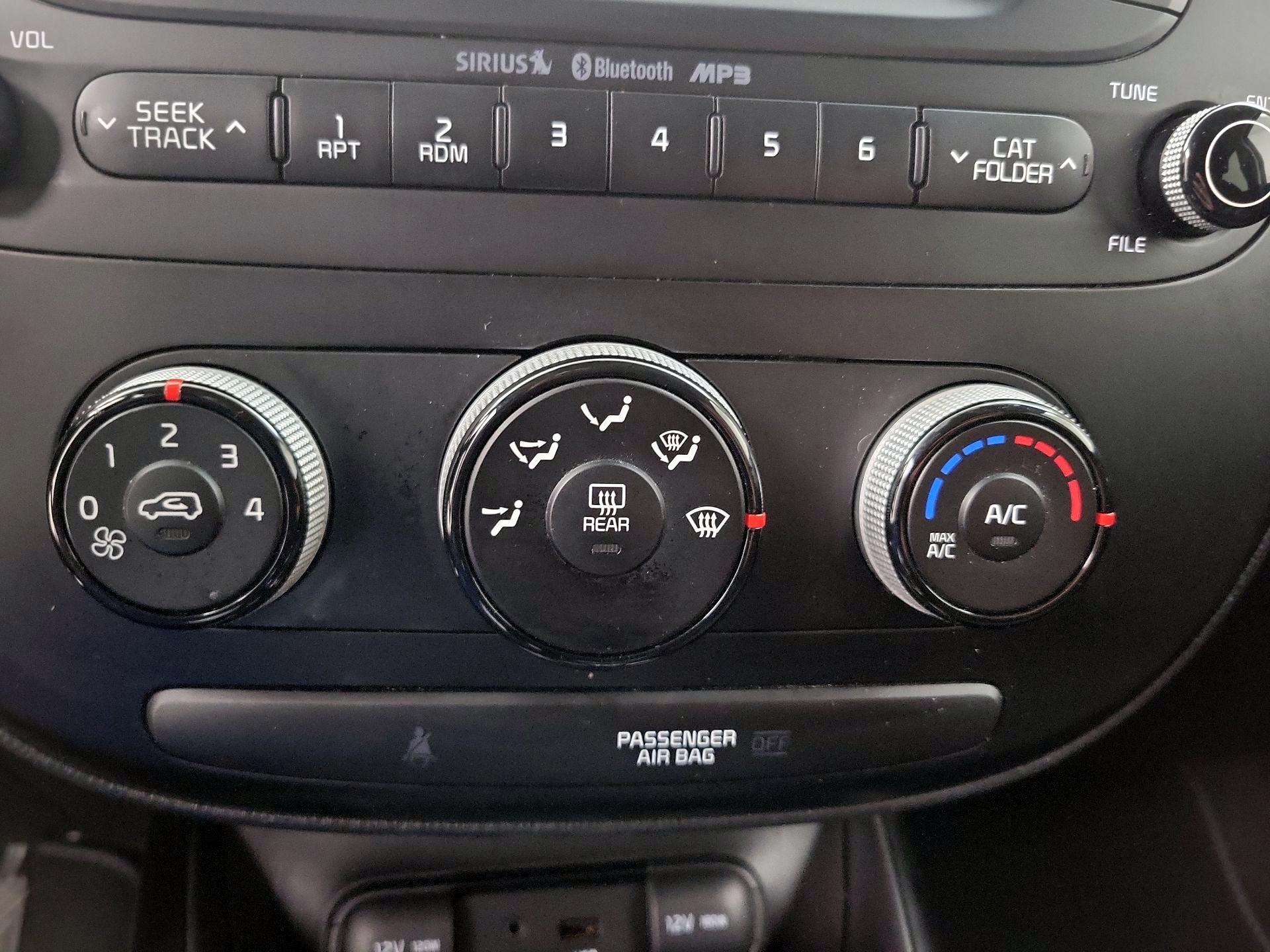 Thumbnail: 2014 Kia Soul - 15