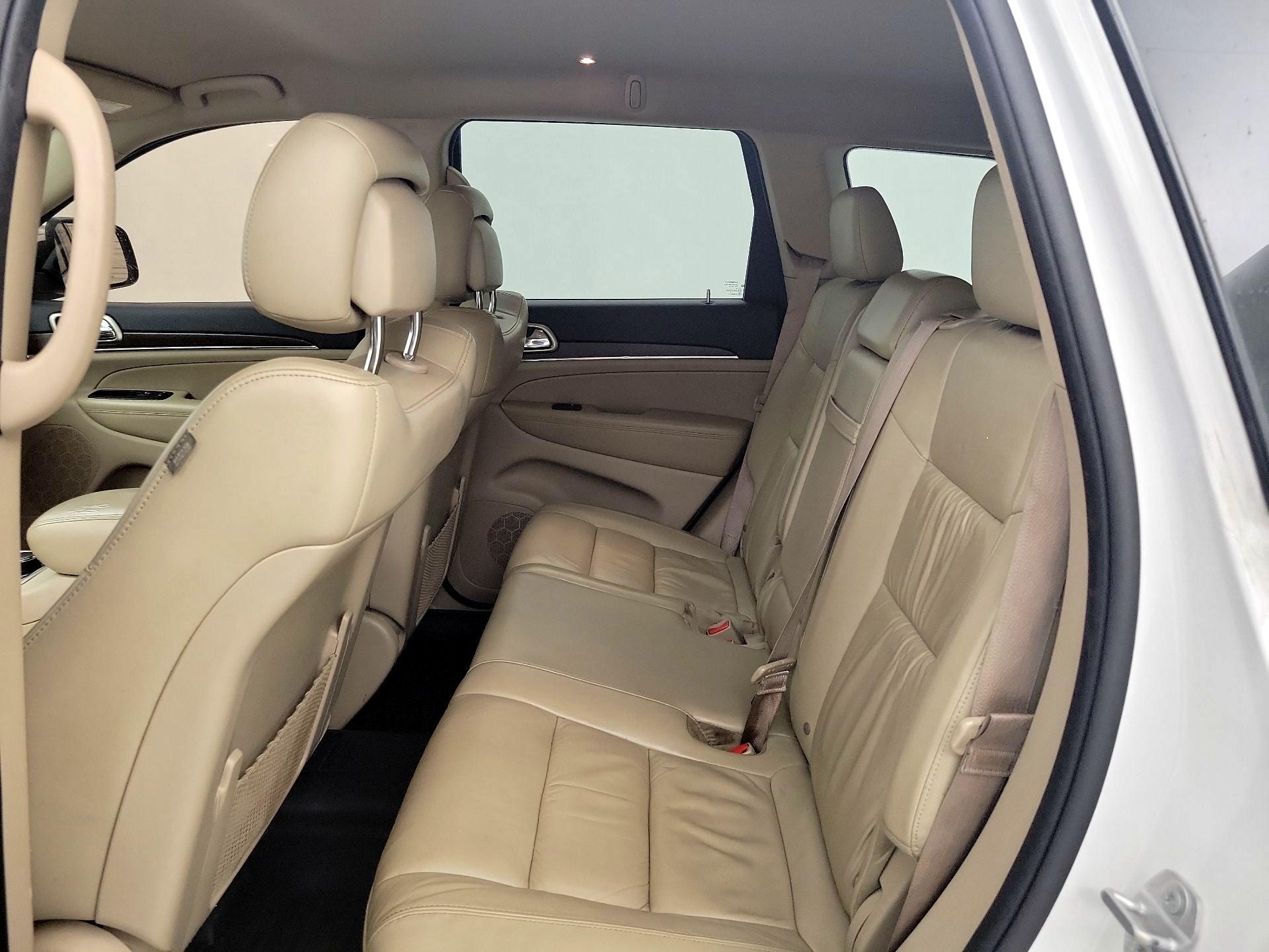 Thumbnail: 2016 Jeep Grand Cherokee - 19