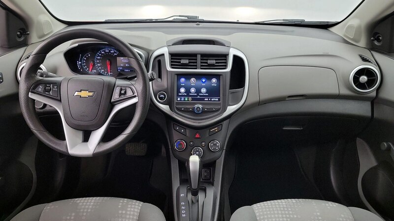 2020 Chevrolet Sonic LT 9