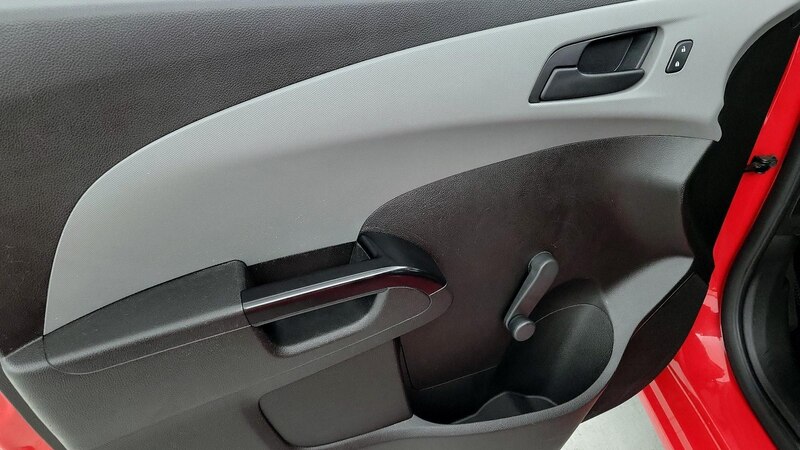 2020 Chevrolet Sonic LT 12