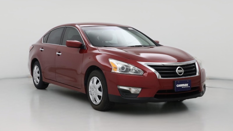 2015 Nissan Altima S Hero Image