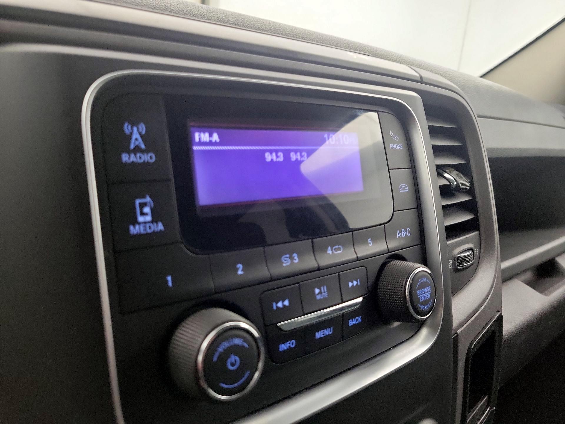Thumbnail: 2019 RAM 1500 Classic - 13