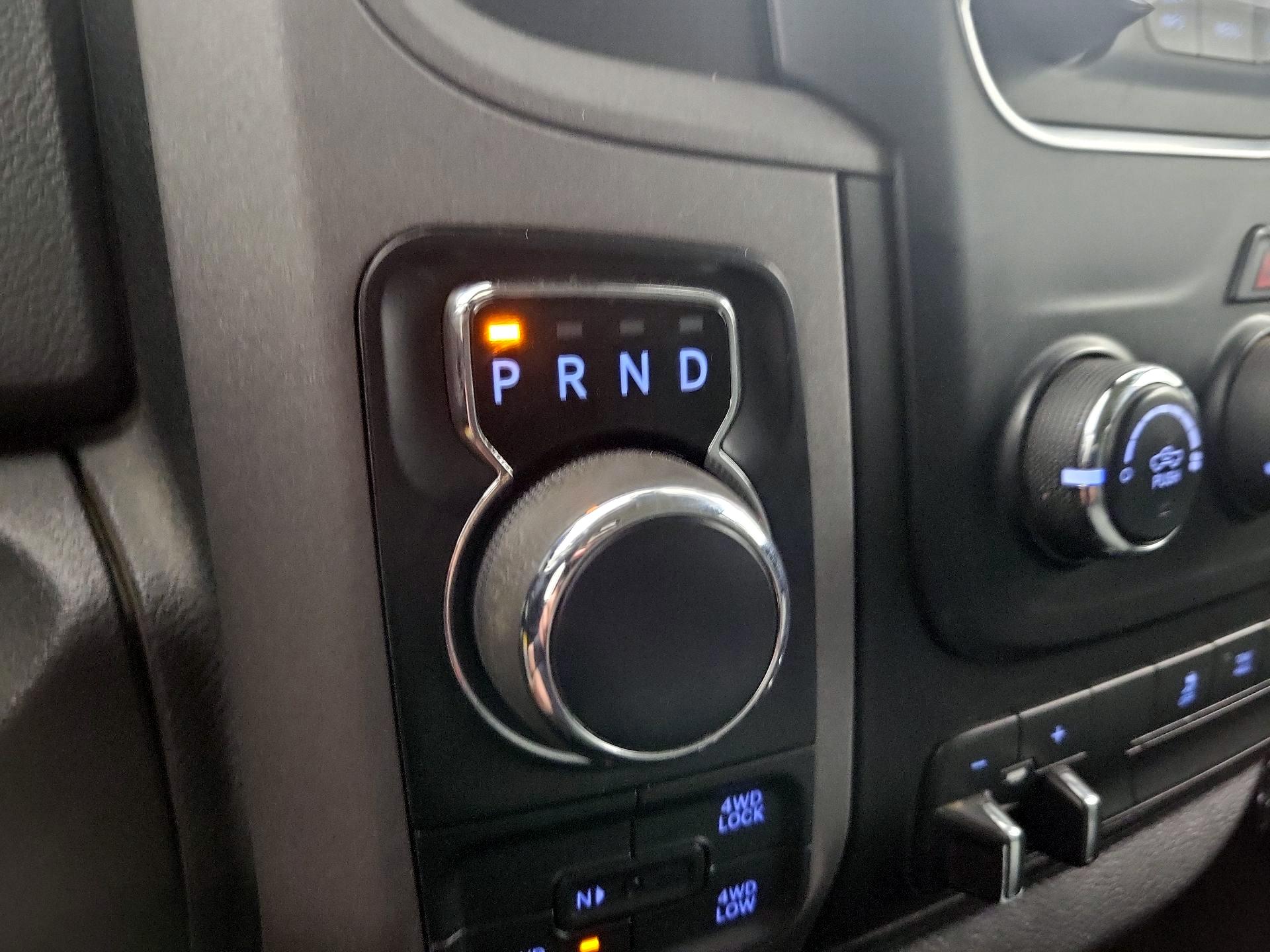 Thumbnail: 2019 RAM 1500 Classic - 15