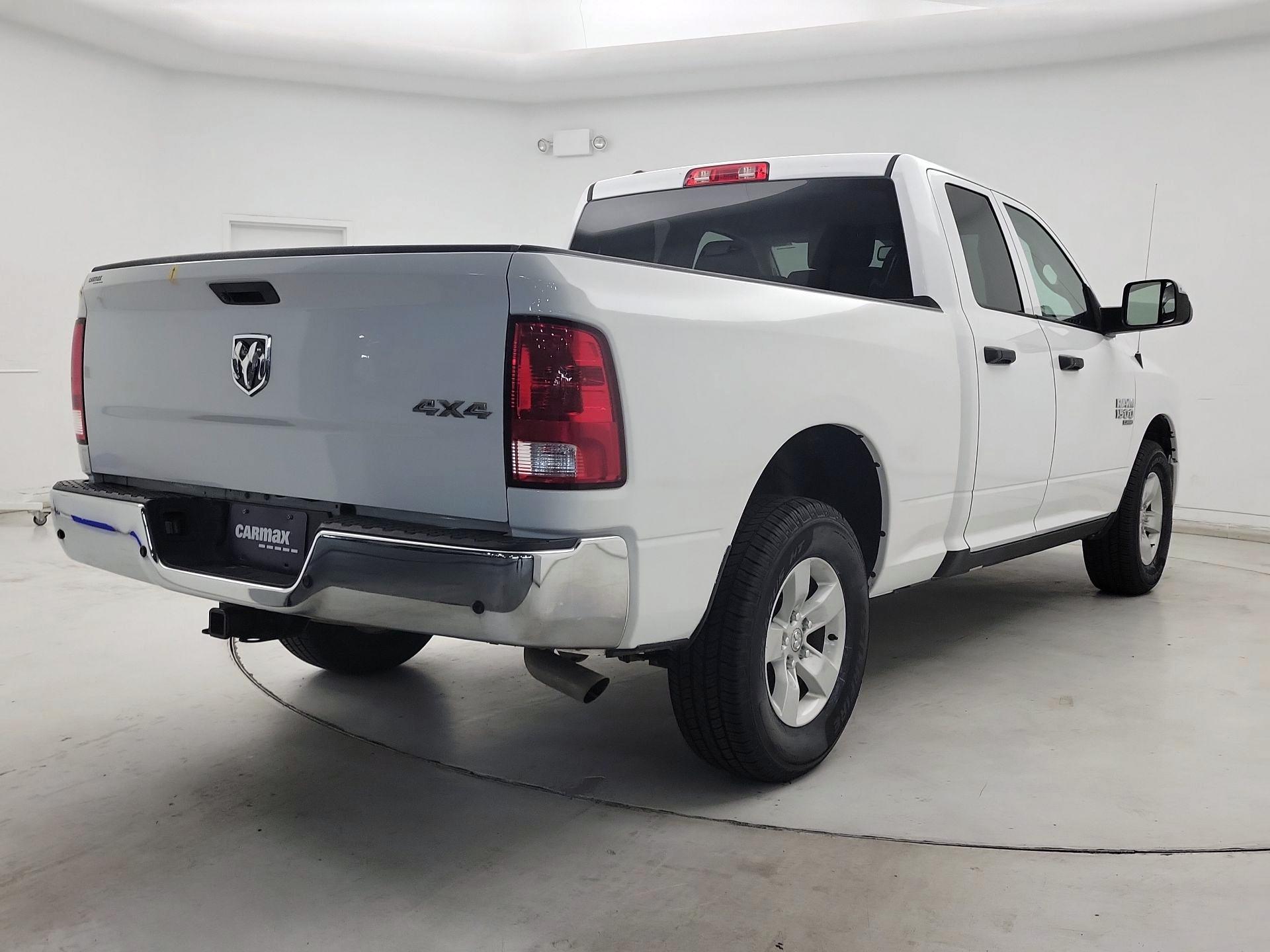 Thumbnail: 2019 RAM 1500 Classic - 5