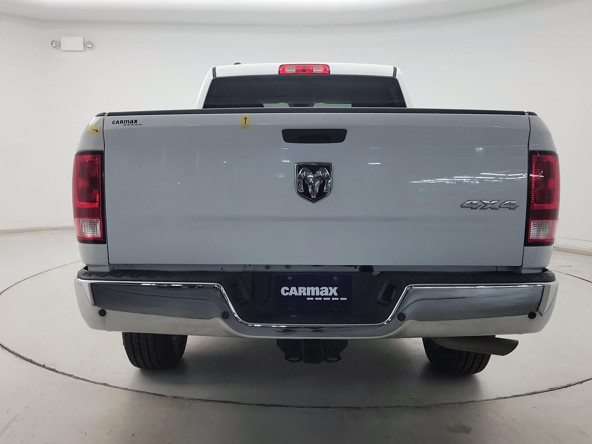 Thumbnail: 2019 RAM 1500 Classic - 6