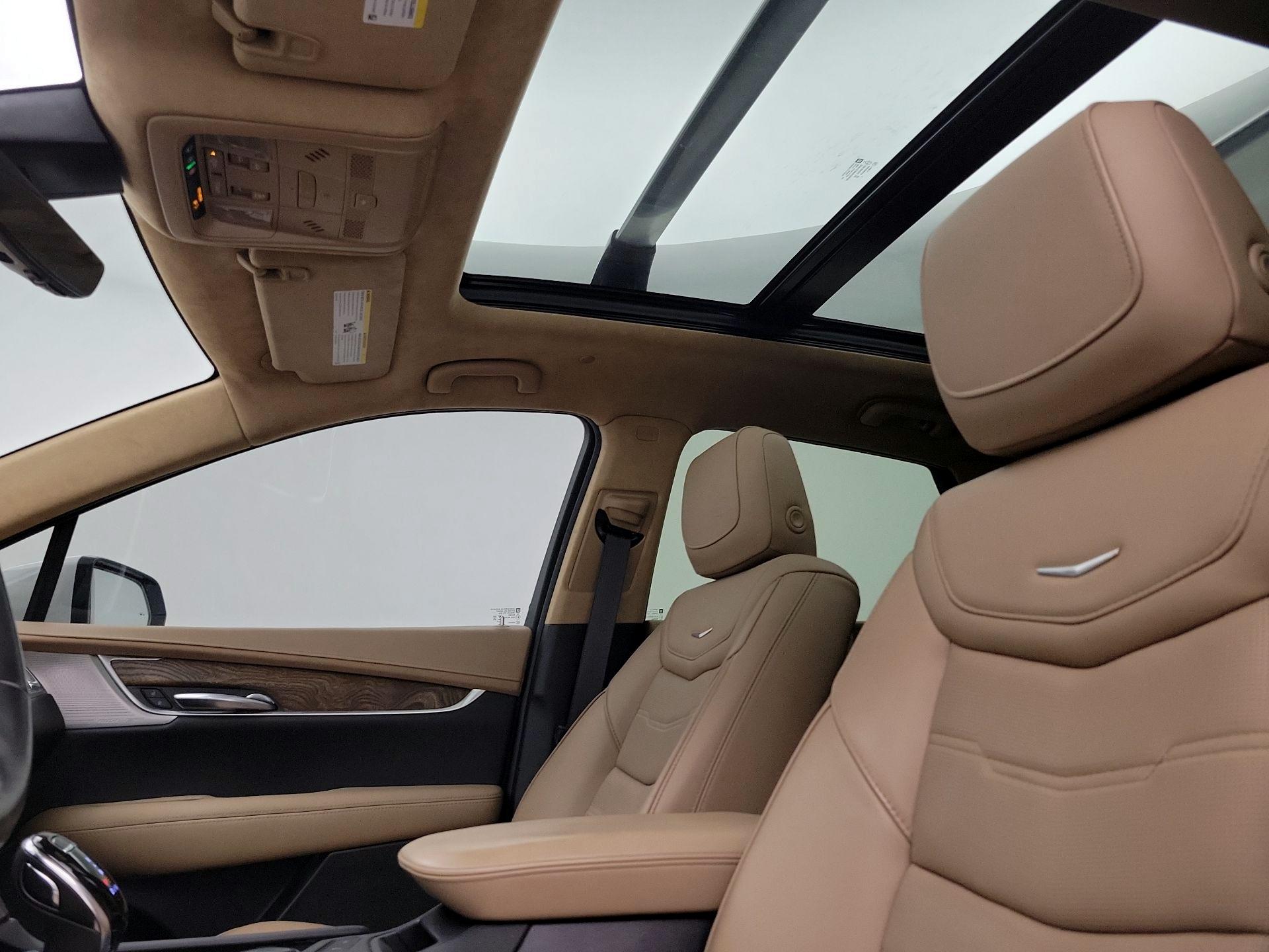 Thumbnail: 2022 Cadillac XT5 - 19