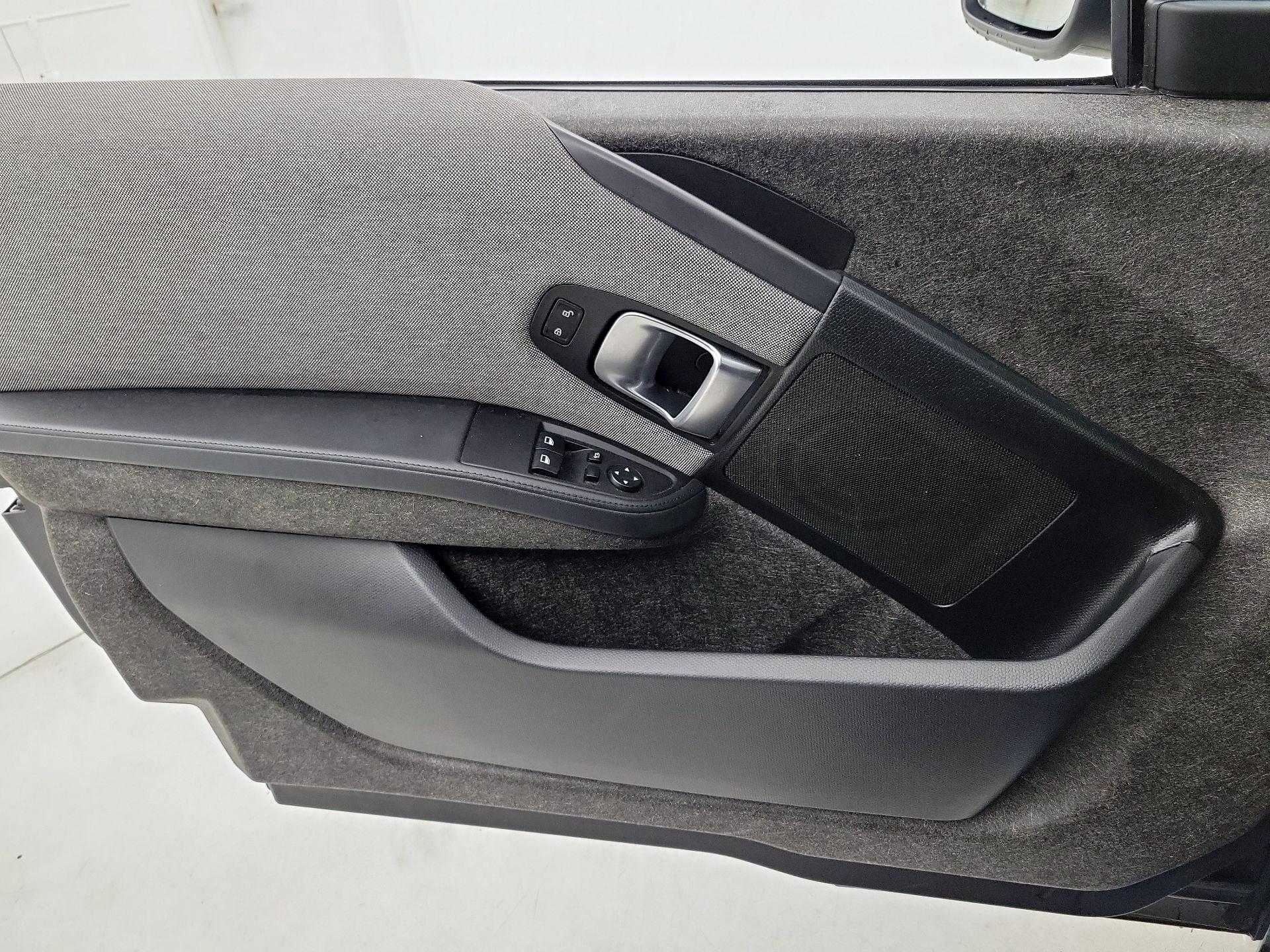 Thumbnail: 2017 BMW i3 - 12