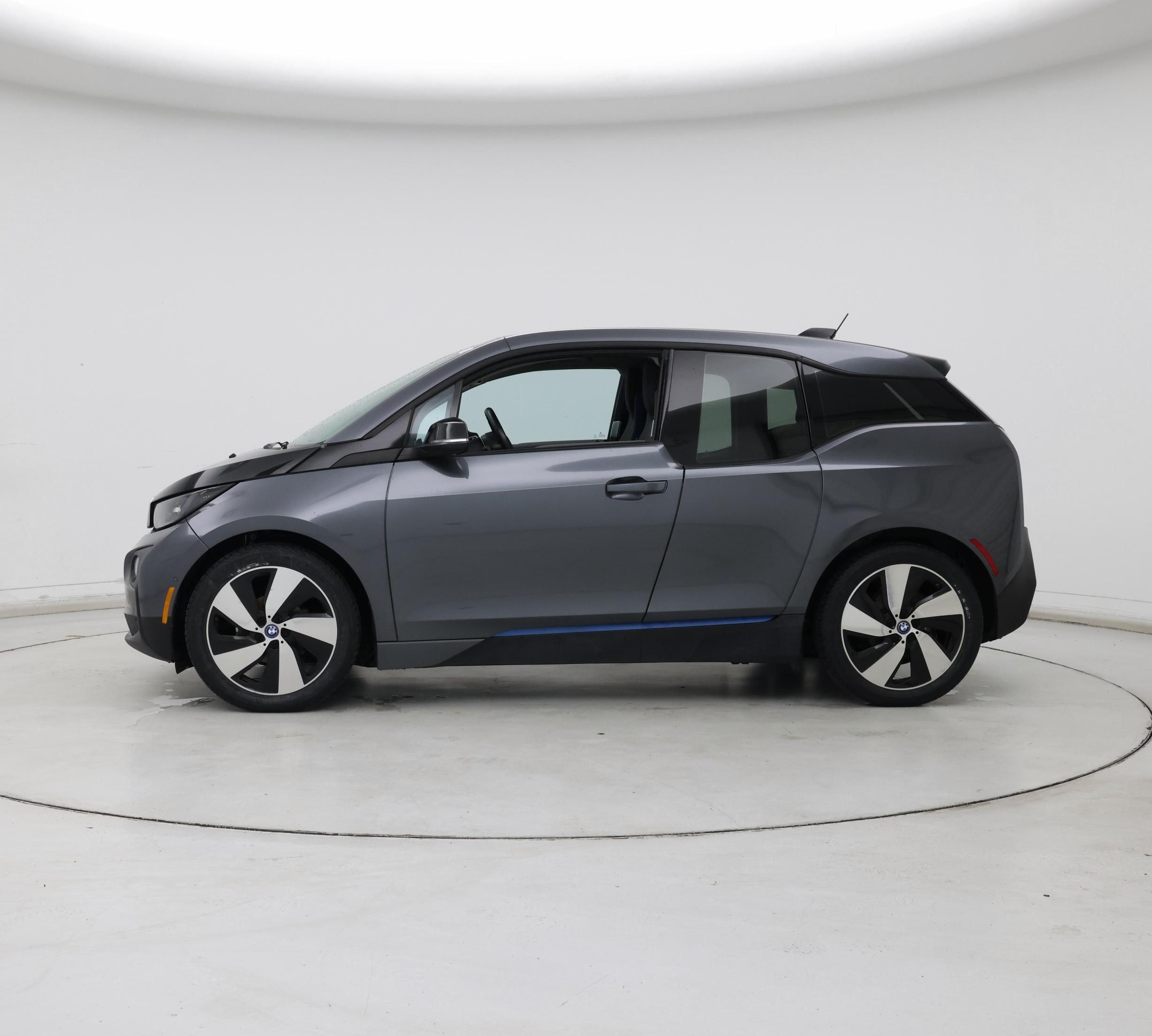 Thumbnail: 2017 BMW i3 - 3
