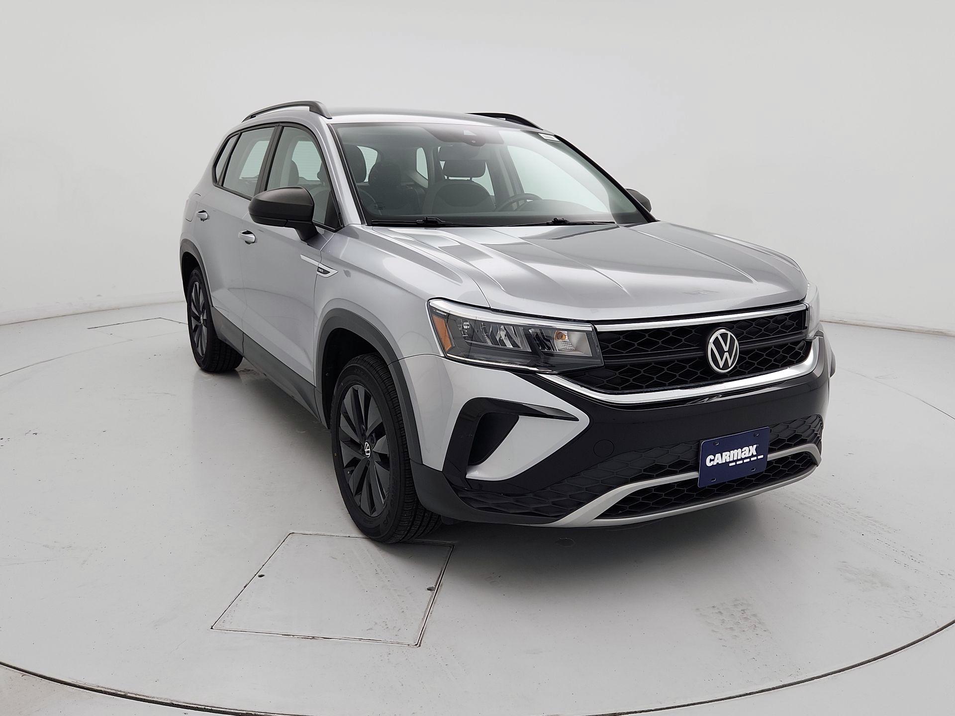 Thumbnail: 2022 Volkswagen Taos - 1