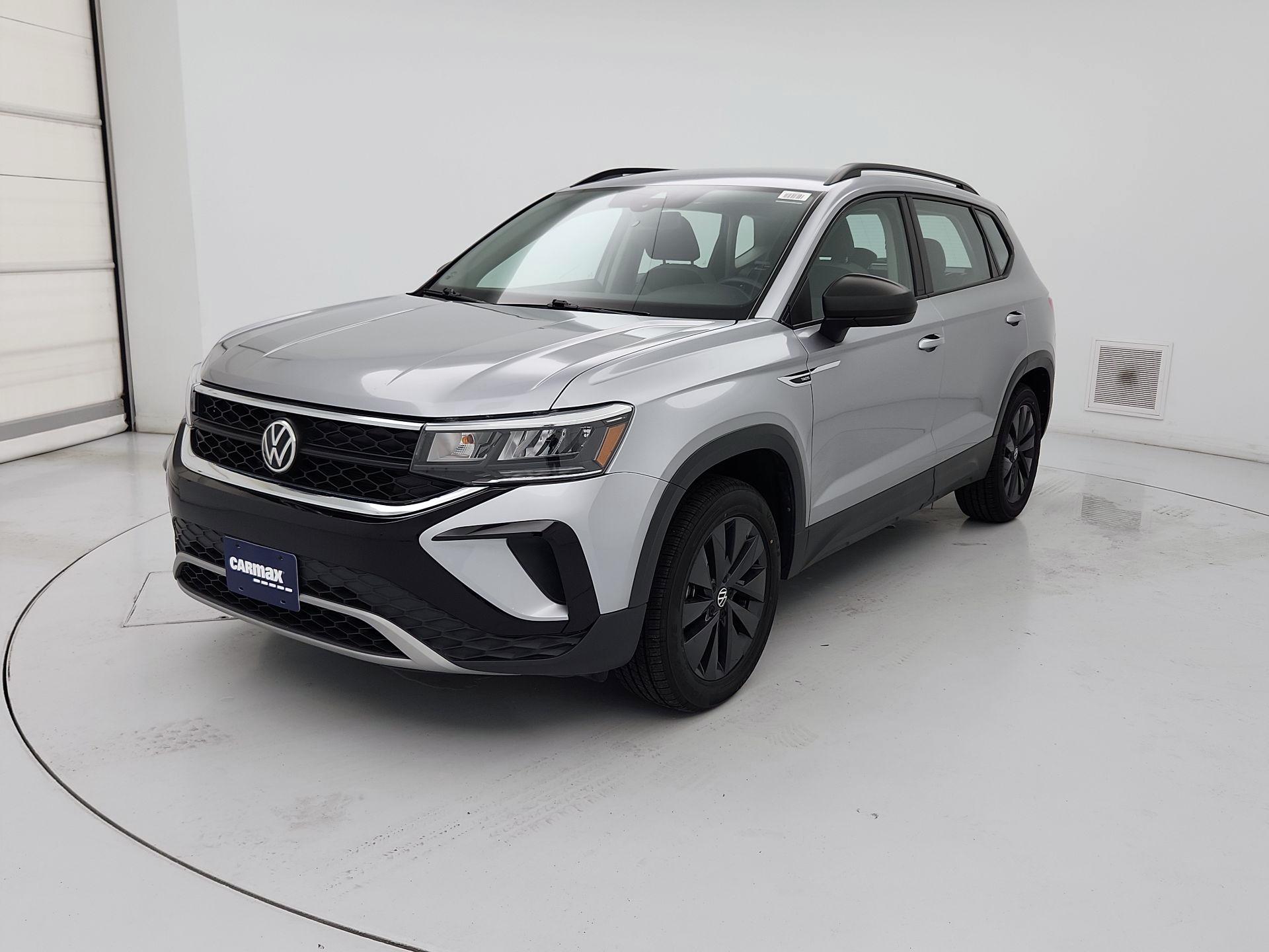 Thumbnail: 2022 Volkswagen Taos - 3