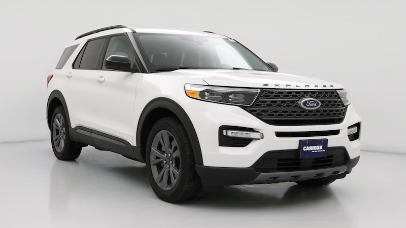 2023 Ford Explorer XLT Hero Image