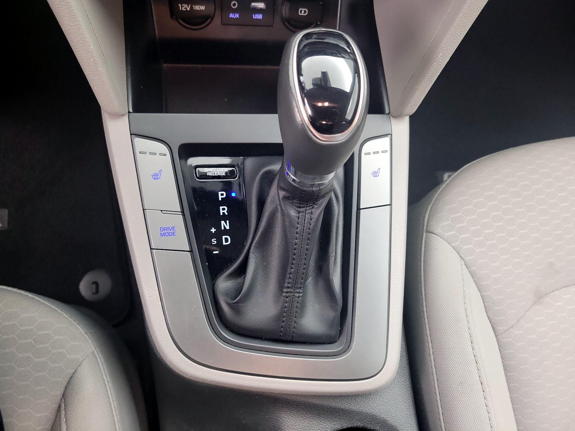 Thumbnail: 2020 Hyundai Elantra - 17
