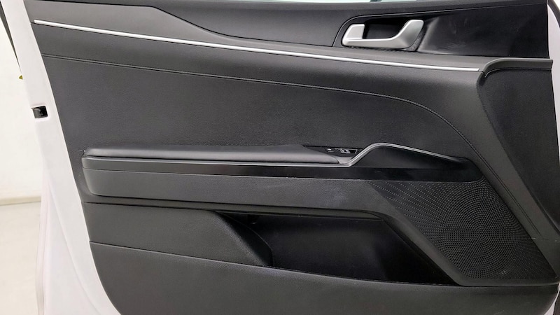 2022 Kia K5 LXS 12