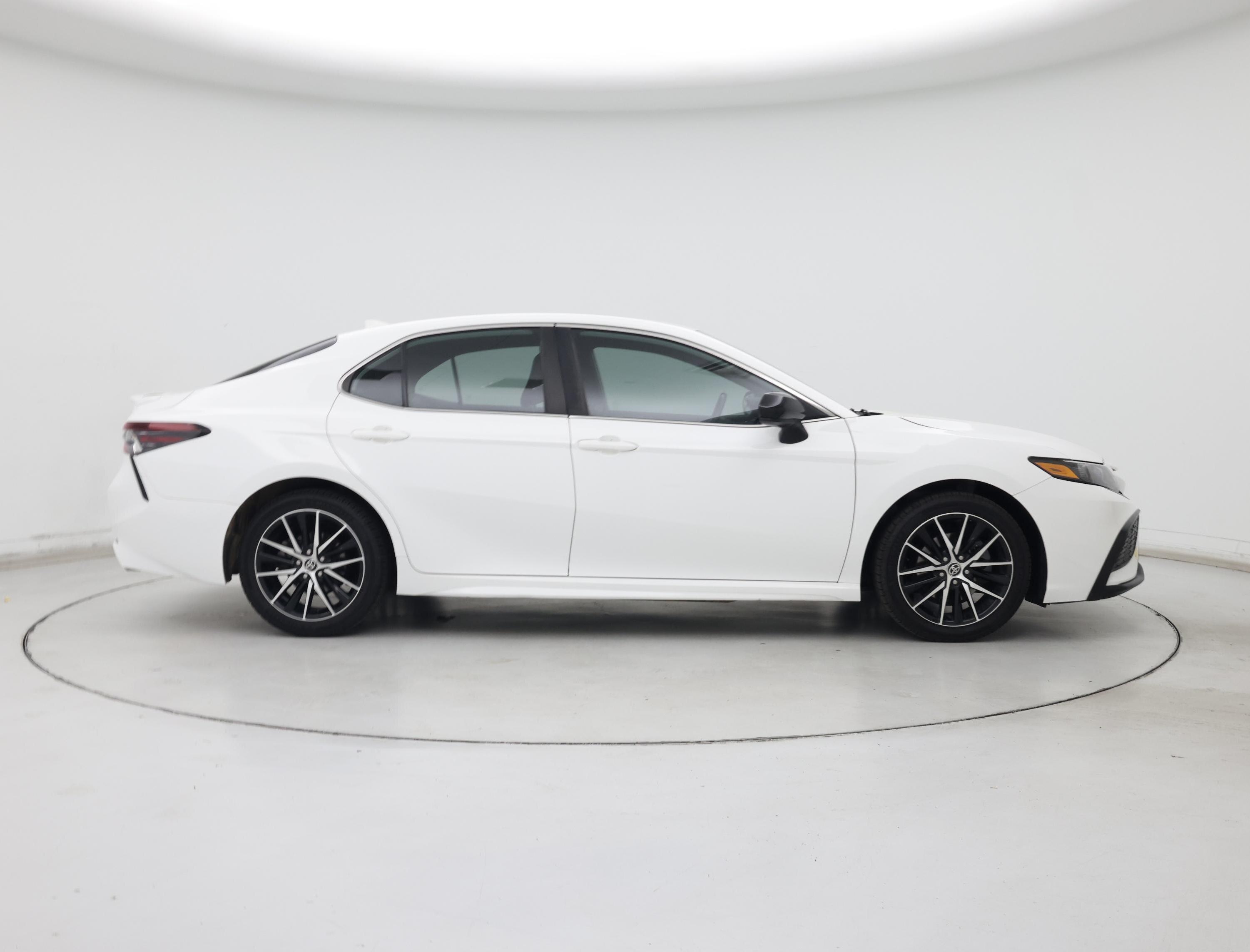 Thumbnail: 2021 Toyota Camry - 7