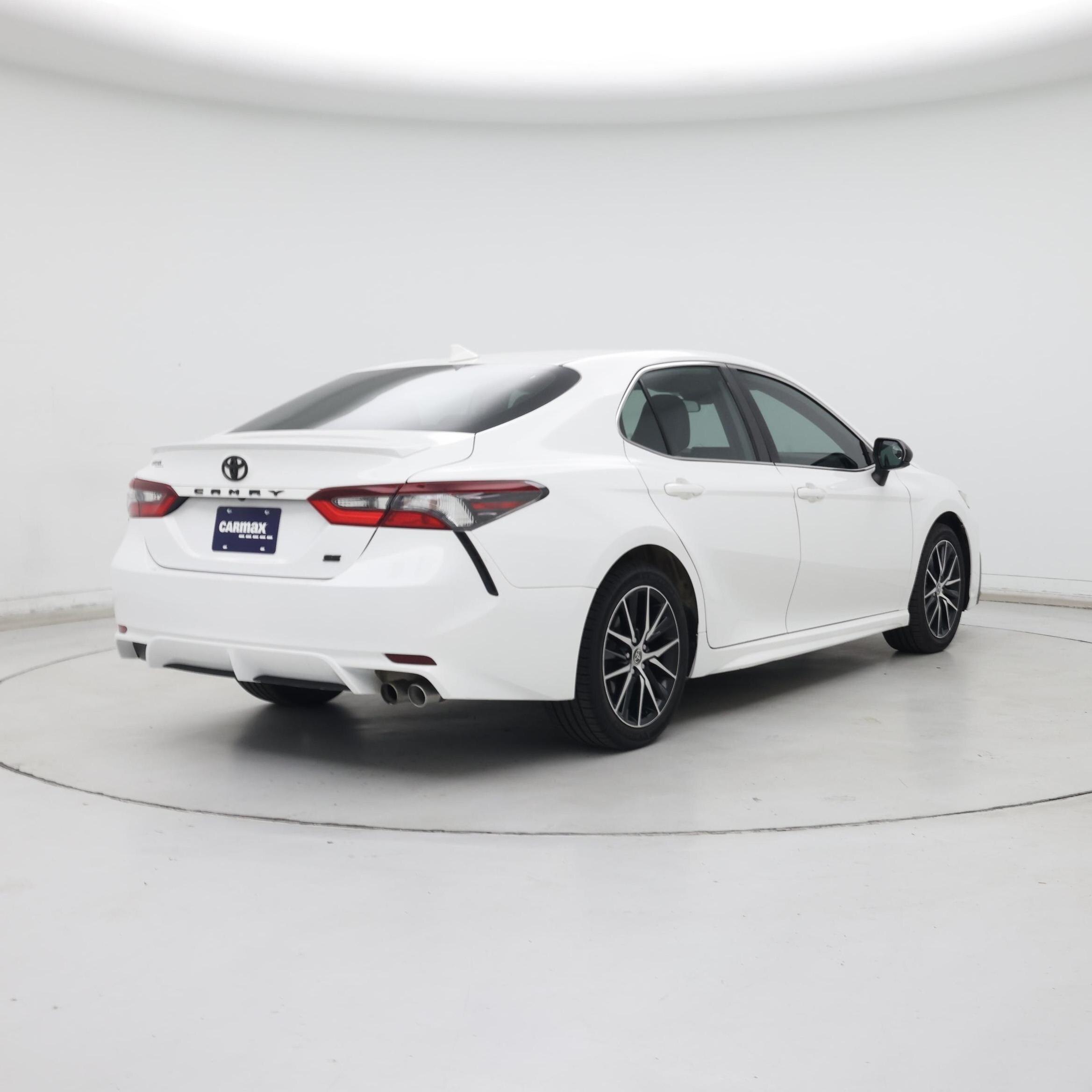 Thumbnail: 2021 Toyota Camry - 8