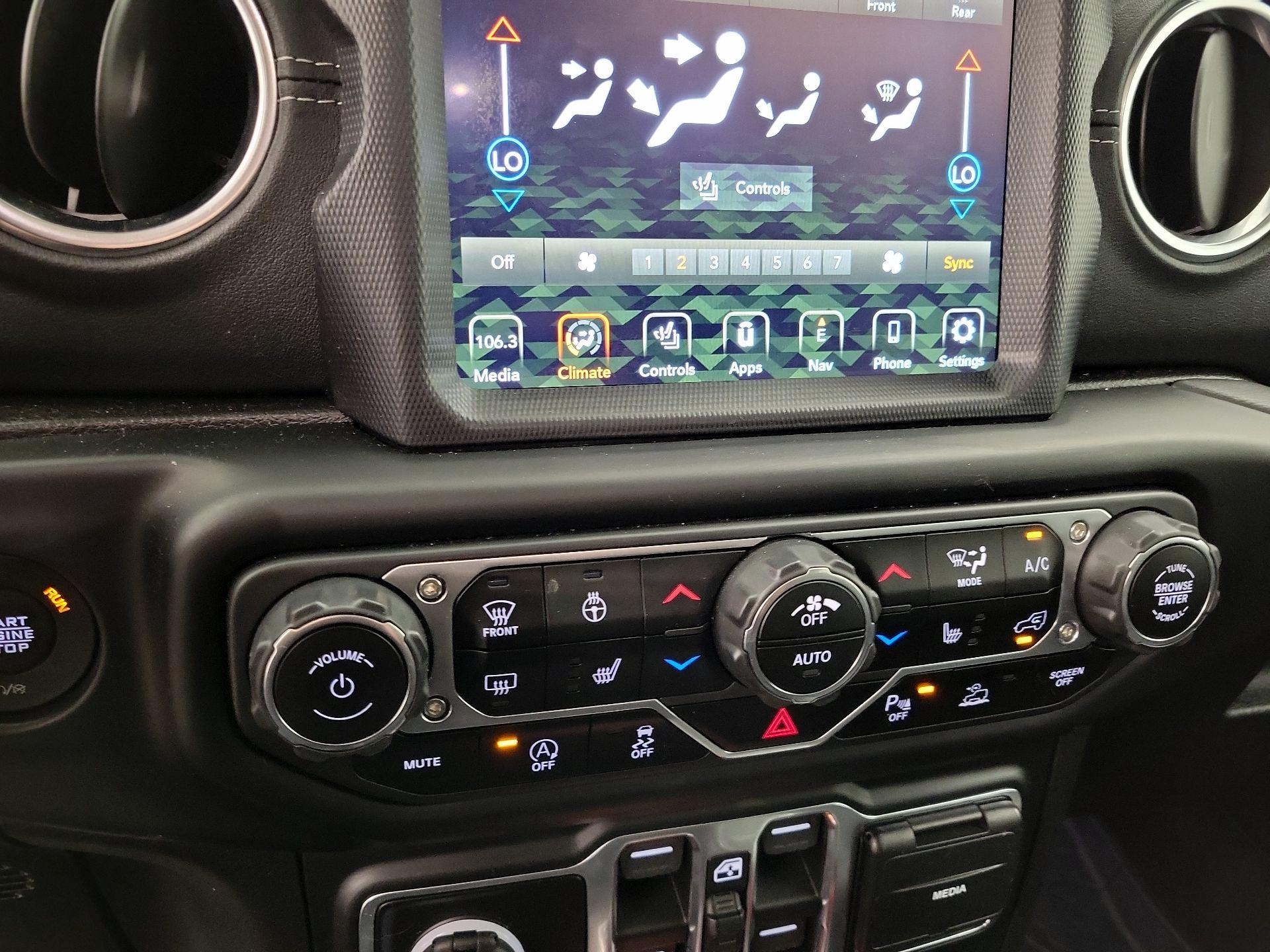 Thumbnail: 2020 Jeep Gladiator - 17