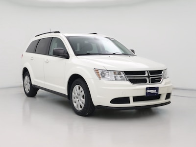 White 2018 Dodge Journey SE