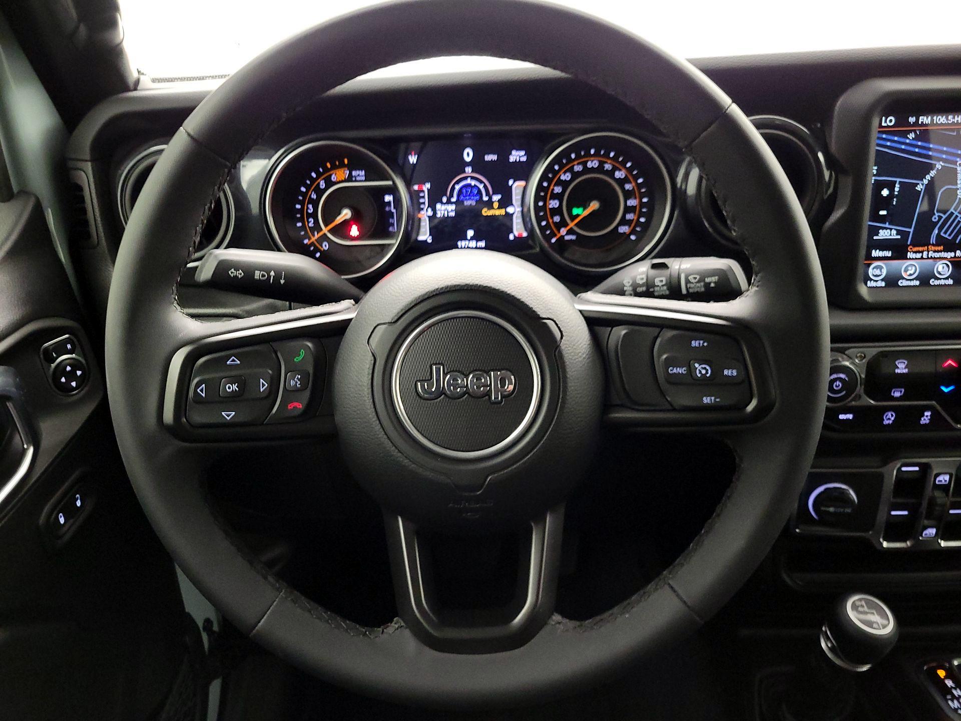 Thumbnail: 2023 Jeep Wrangler - 10