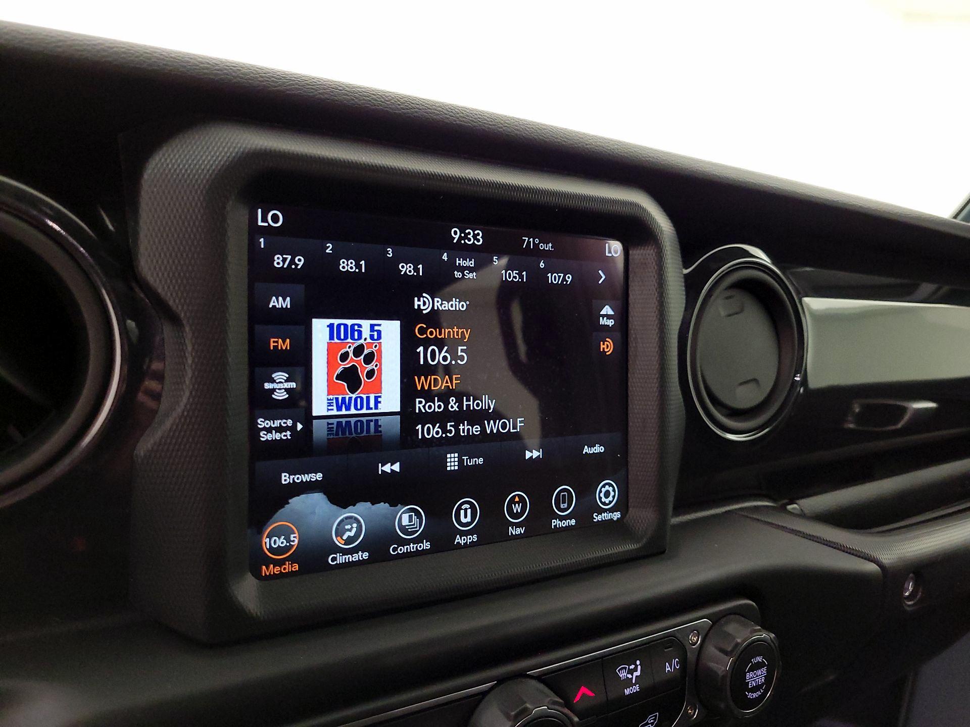 Thumbnail: 2023 Jeep Wrangler - 16