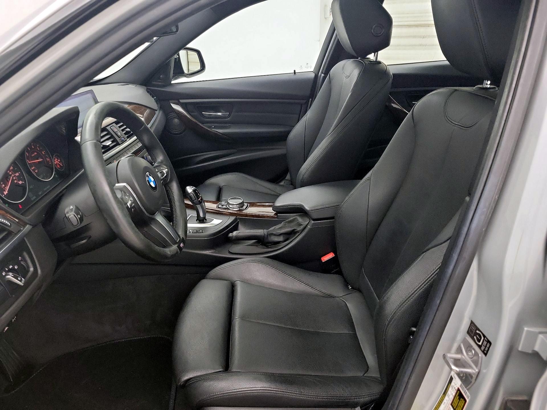Thumbnail: 2015 BMW 3 Series - 11
