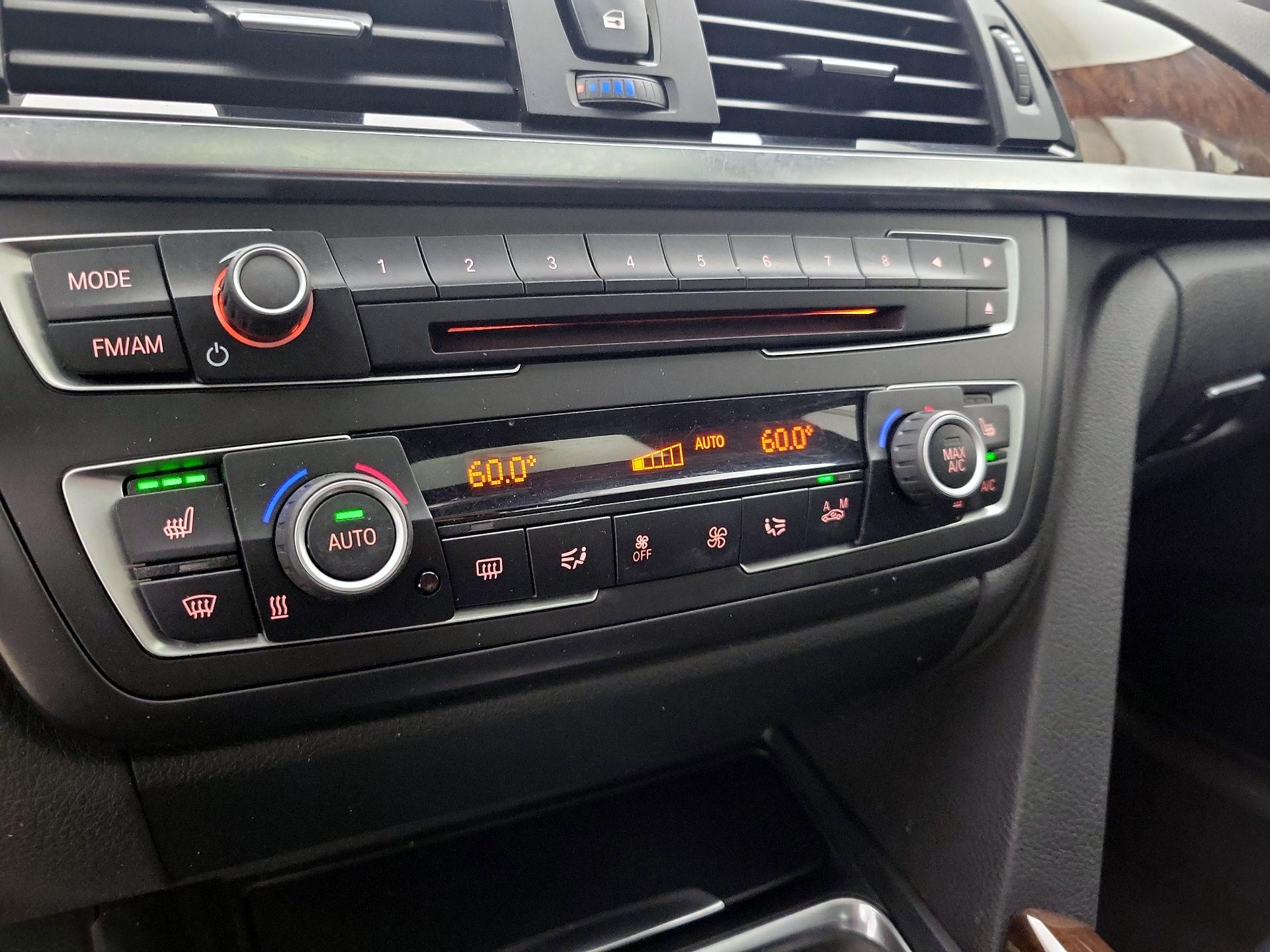 Thumbnail: 2015 BMW 3 Series - 17