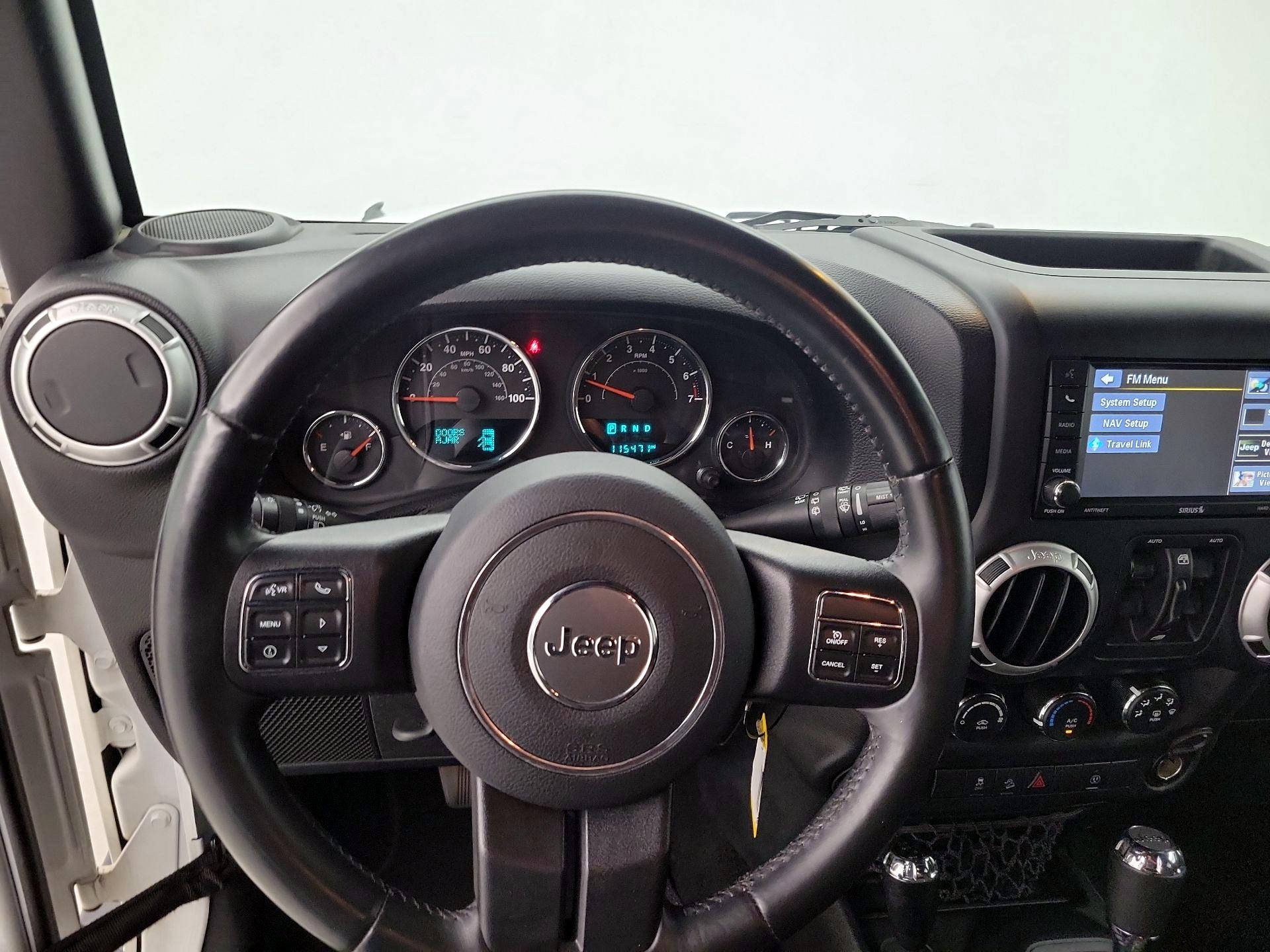 Thumbnail: 2016 Jeep Wrangler - 10