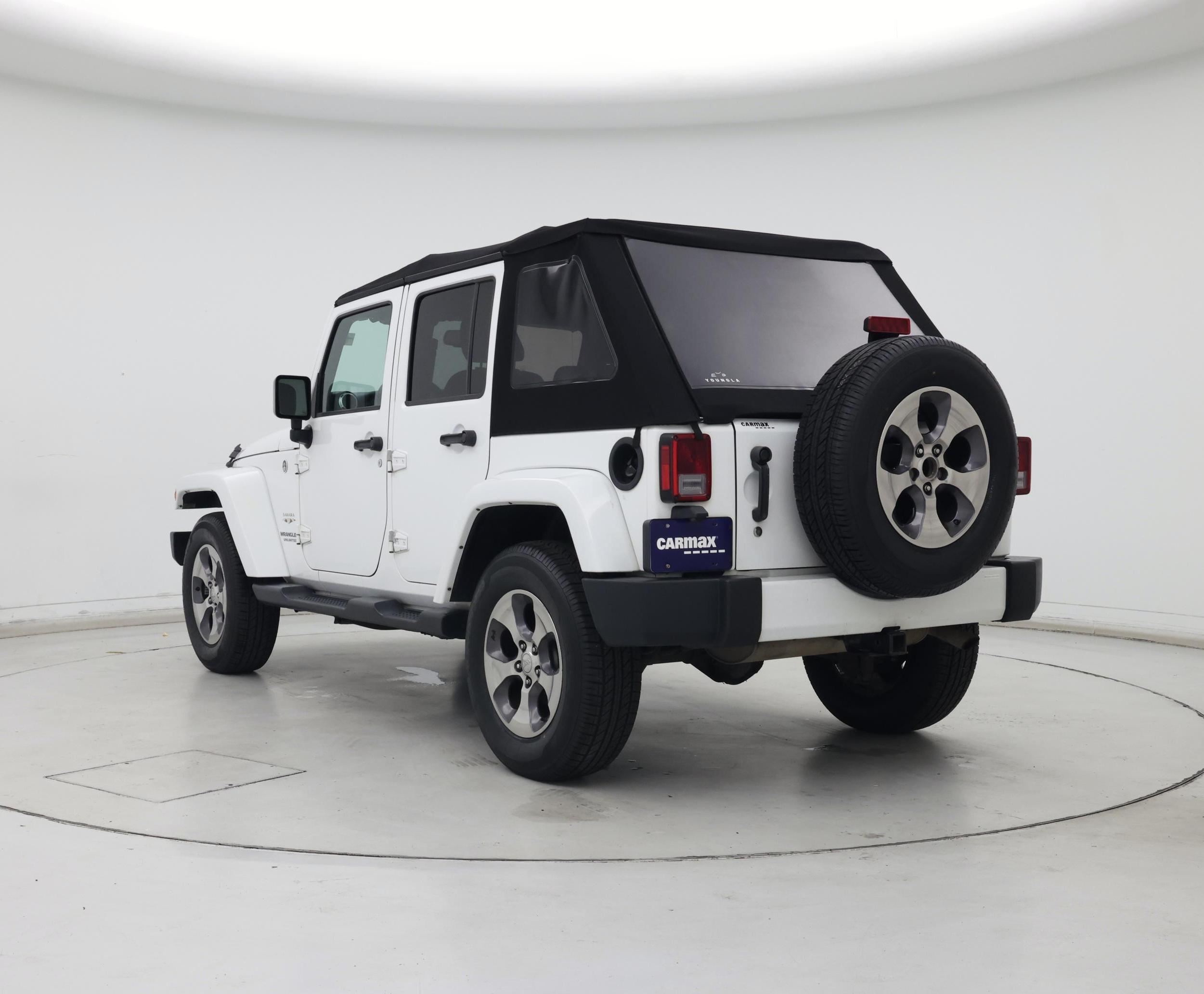 Thumbnail: 2016 Jeep Wrangler - 2