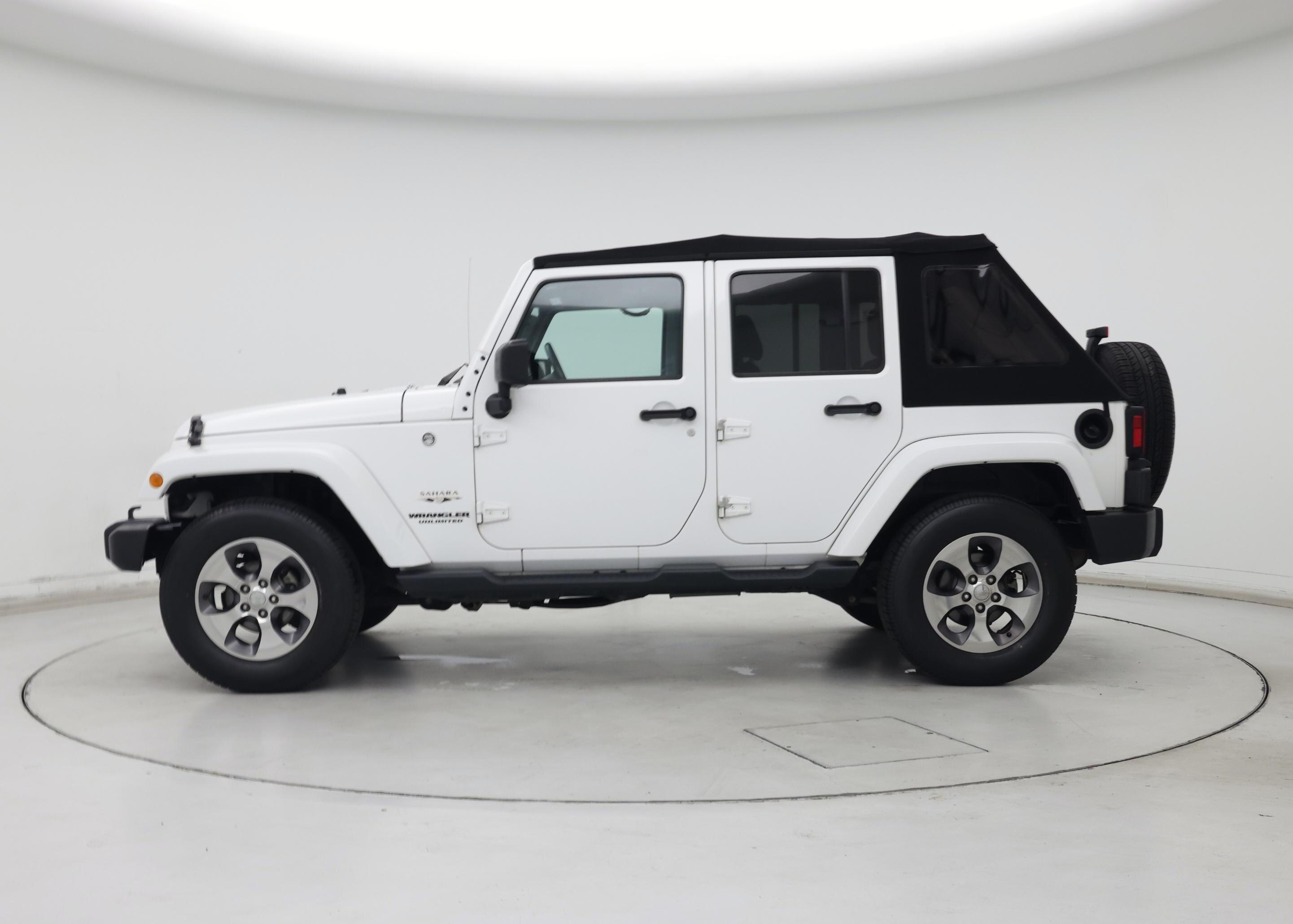 Thumbnail: 2016 Jeep Wrangler - 3