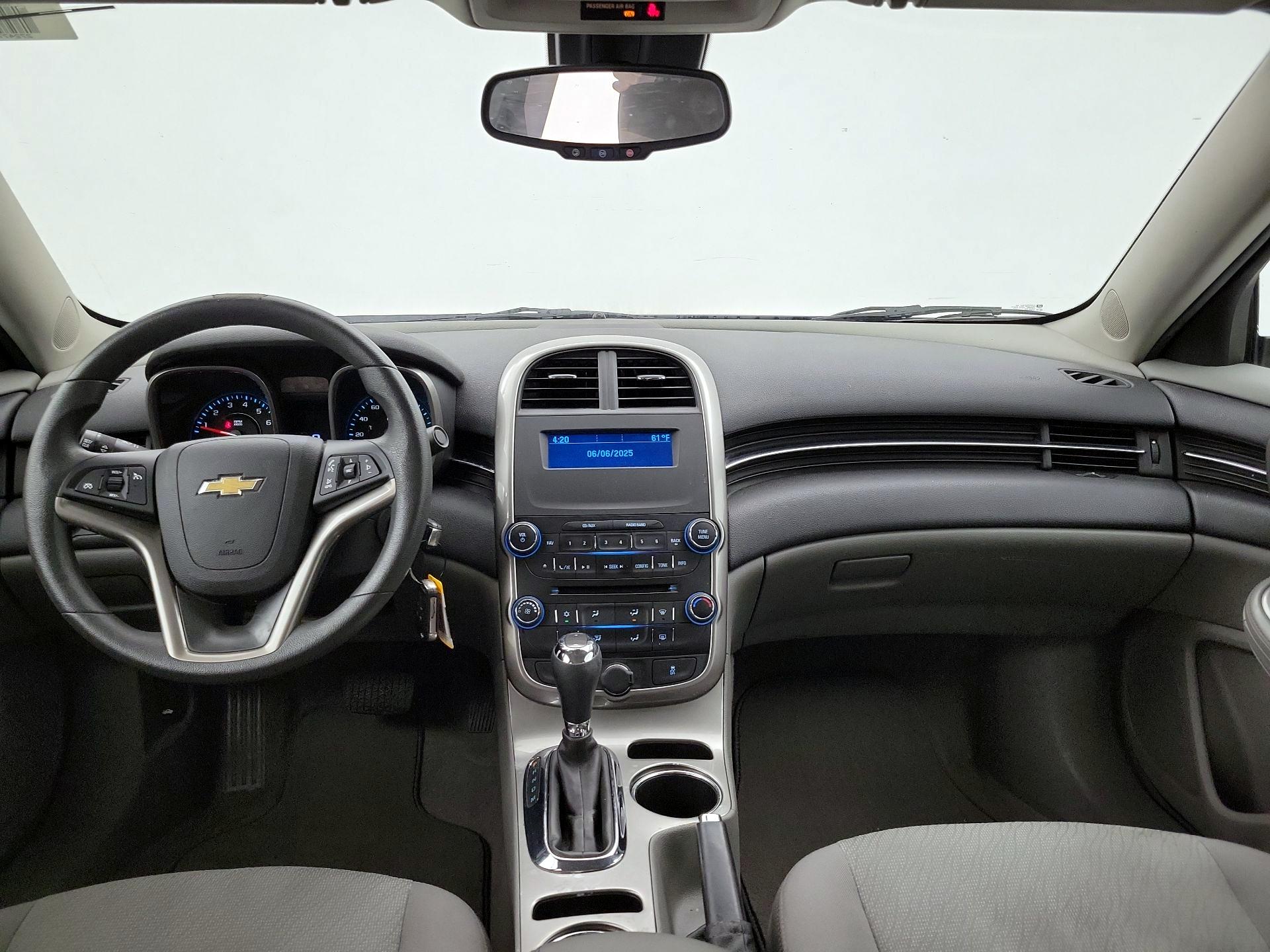 Thumbnail: 2014 Chevrolet Malibu - 9