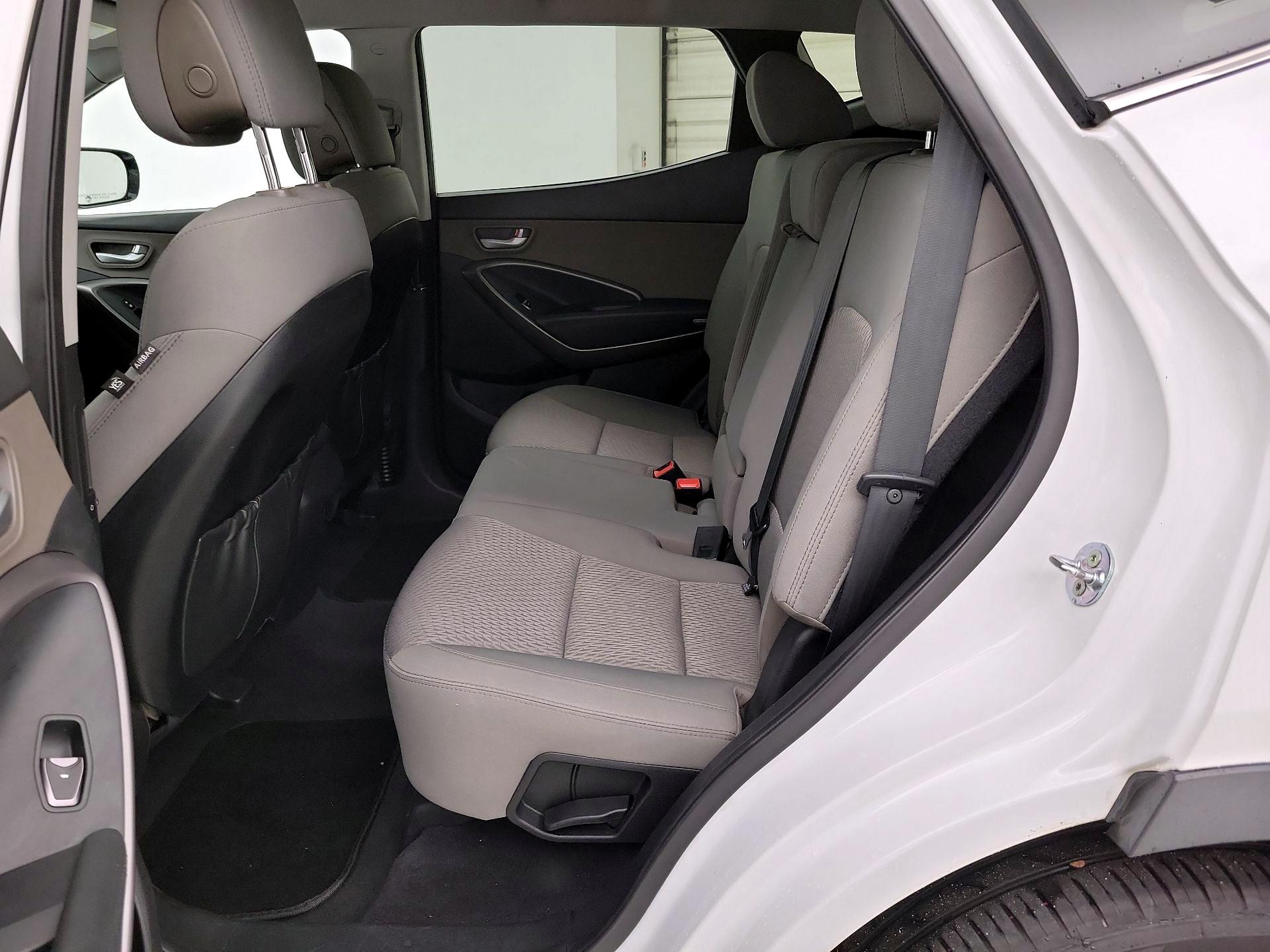 Thumbnail: 2013 Hyundai Santa Fe - 18