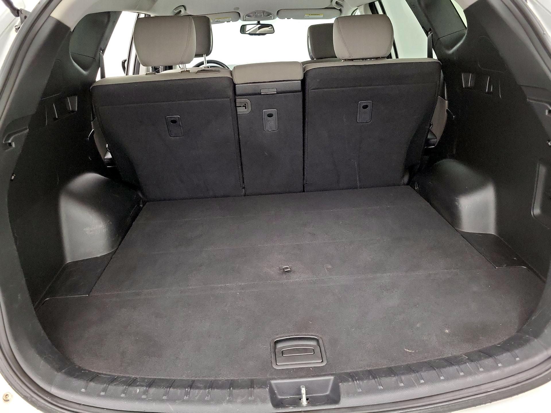 Thumbnail: 2013 Hyundai Santa Fe - 19