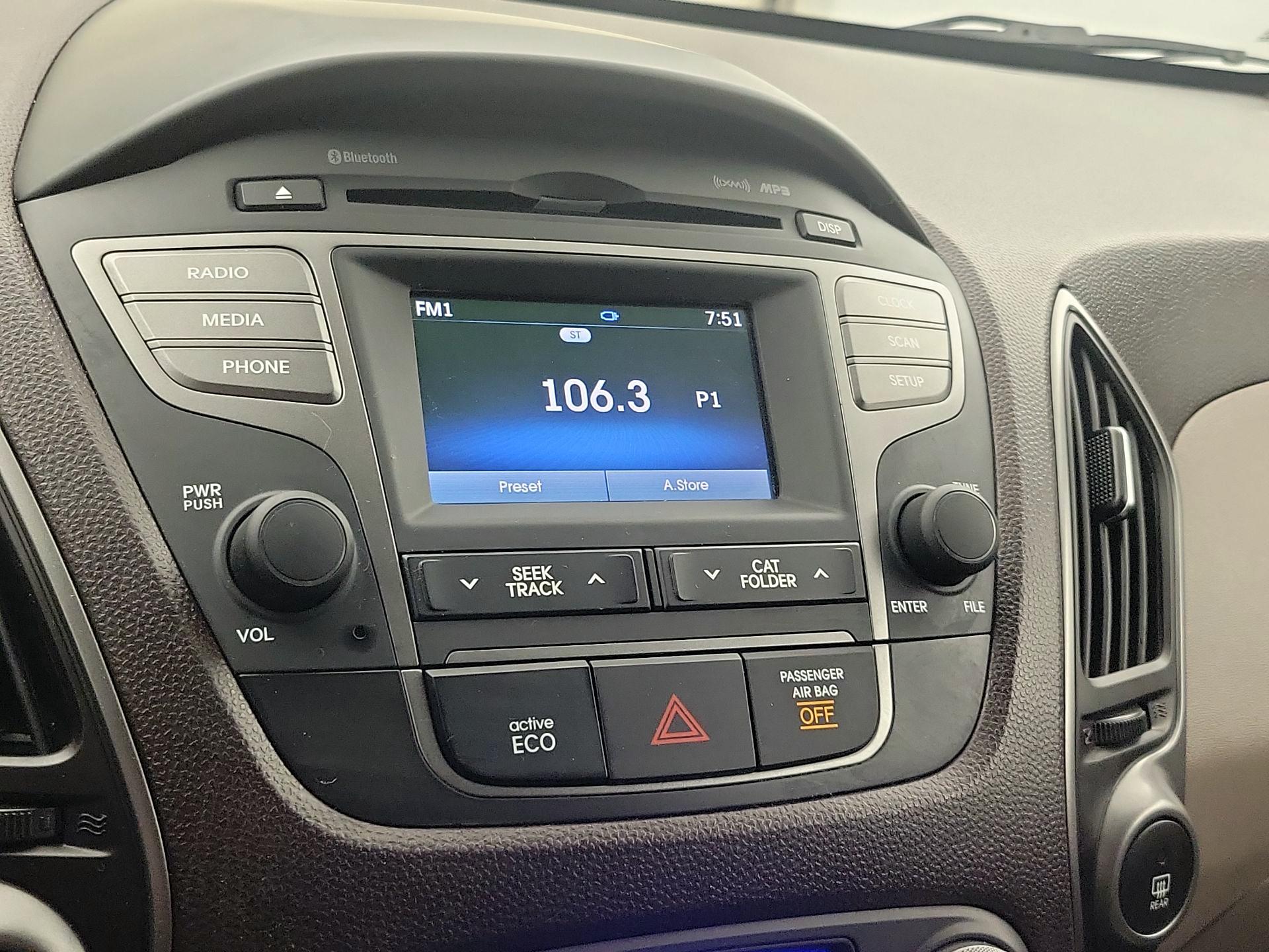 Thumbnail: 2015 Hyundai Tucson - 13