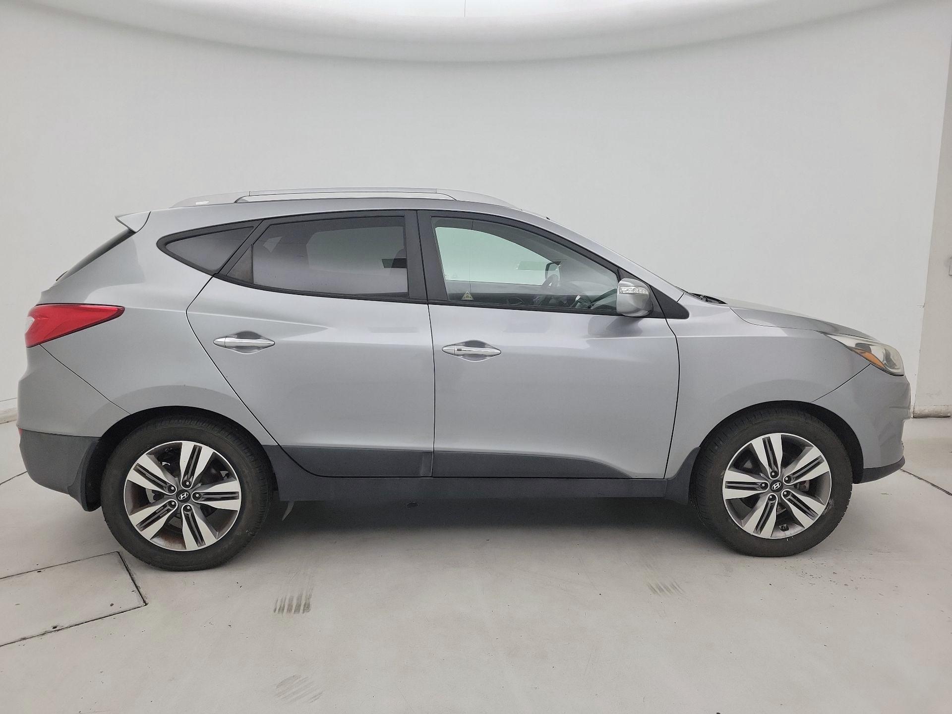 Thumbnail: 2015 Hyundai Tucson - 4