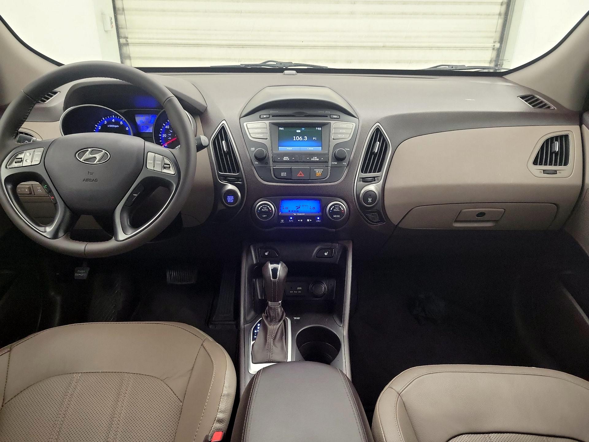 Thumbnail: 2015 Hyundai Tucson - 8