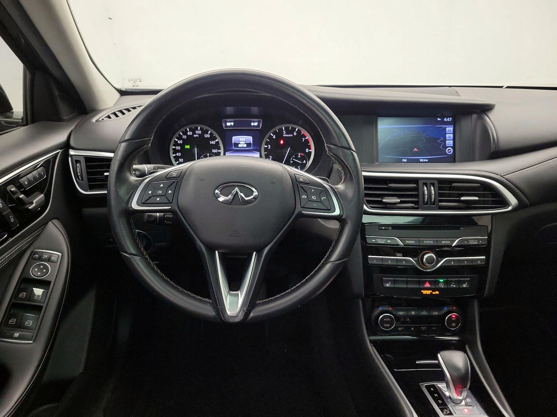 Thumbnail: 2019 INFINITI QX30 - 10