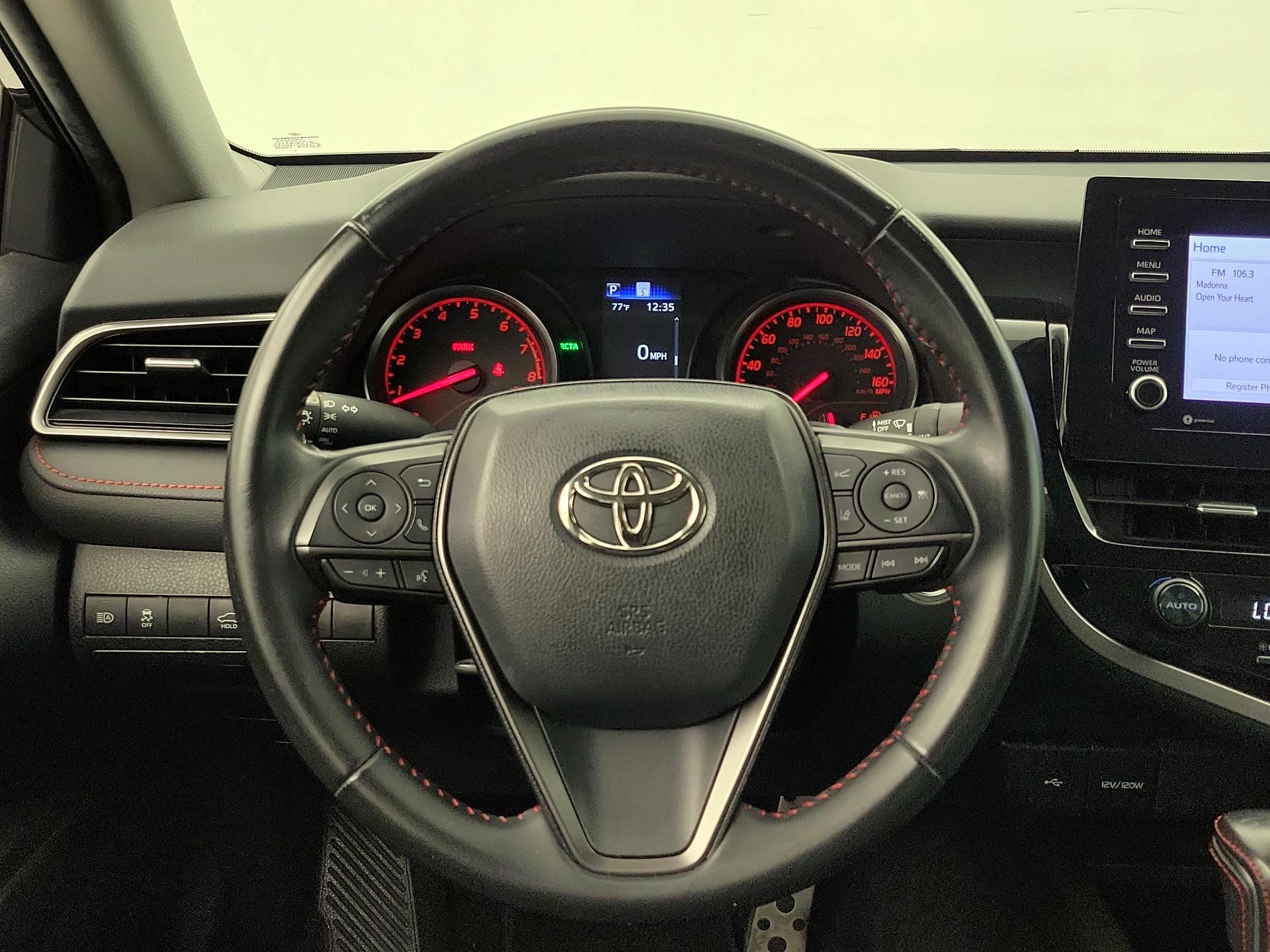 Thumbnail: 2022 Toyota Camry - 10