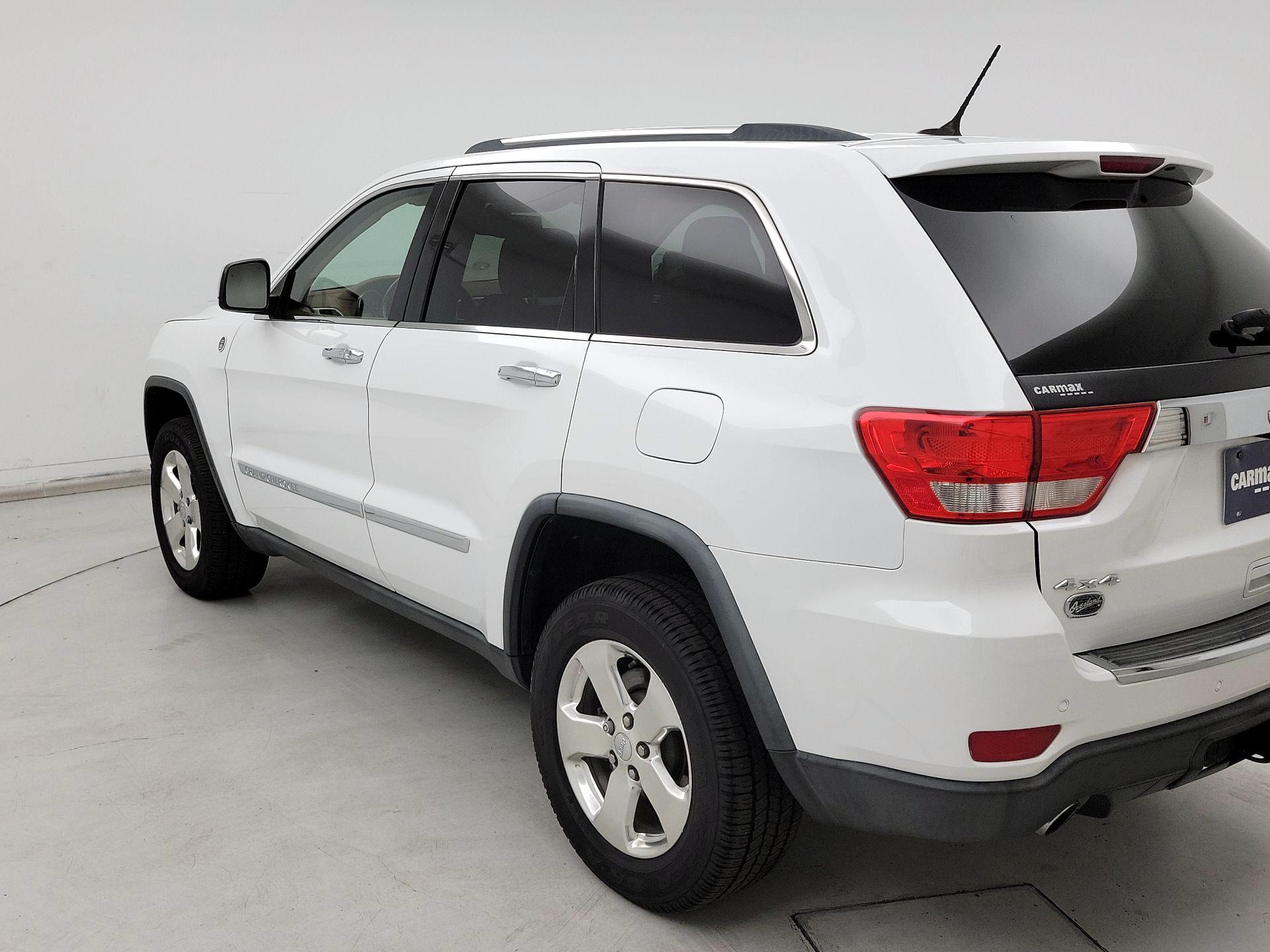 Thumbnail: 2013 Jeep Grand Cherokee - 7