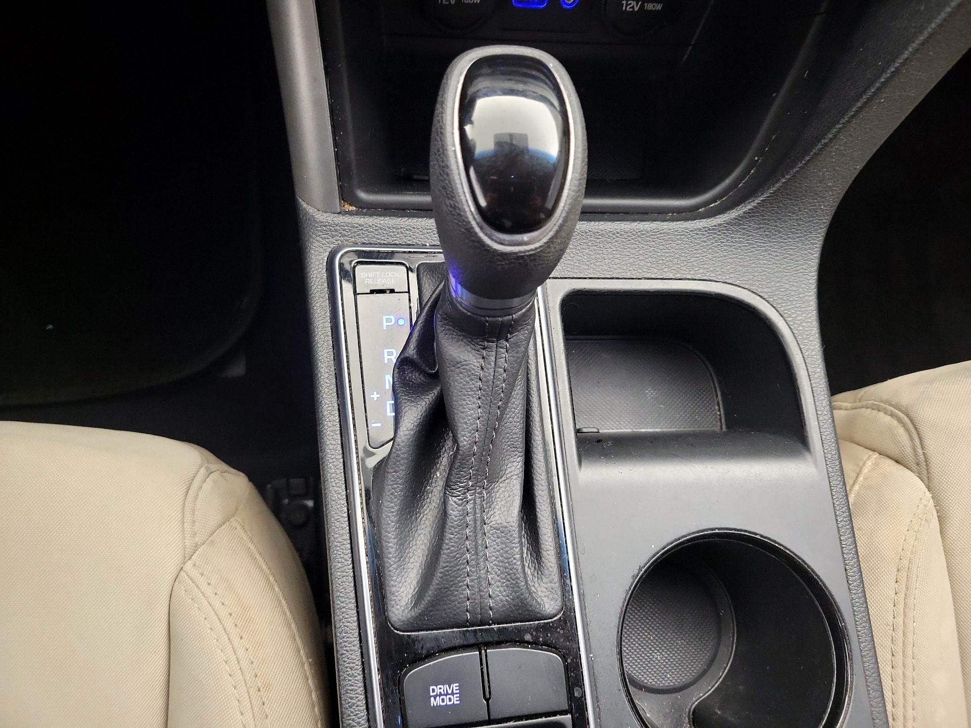 Thumbnail: 2015 Hyundai Sonata - 17