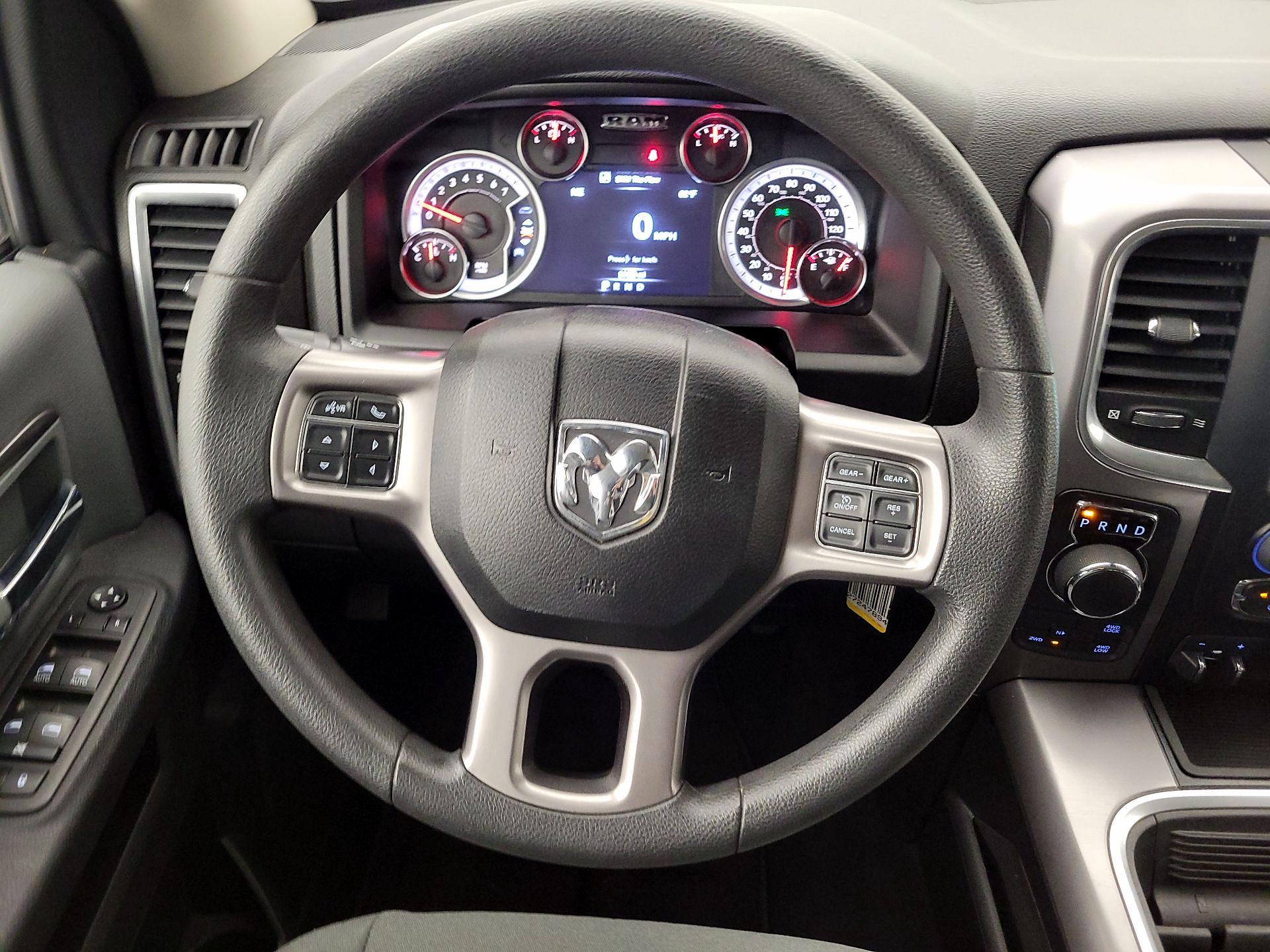 Thumbnail: 2023 RAM 1500 Classic - 10