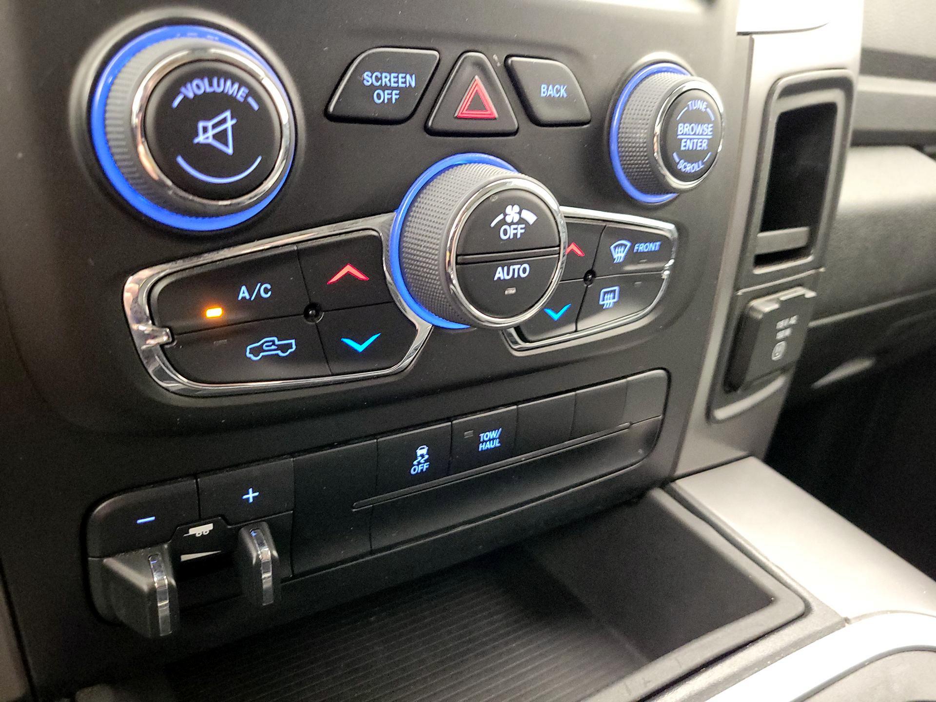 Thumbnail: 2023 RAM 1500 Classic - 17
