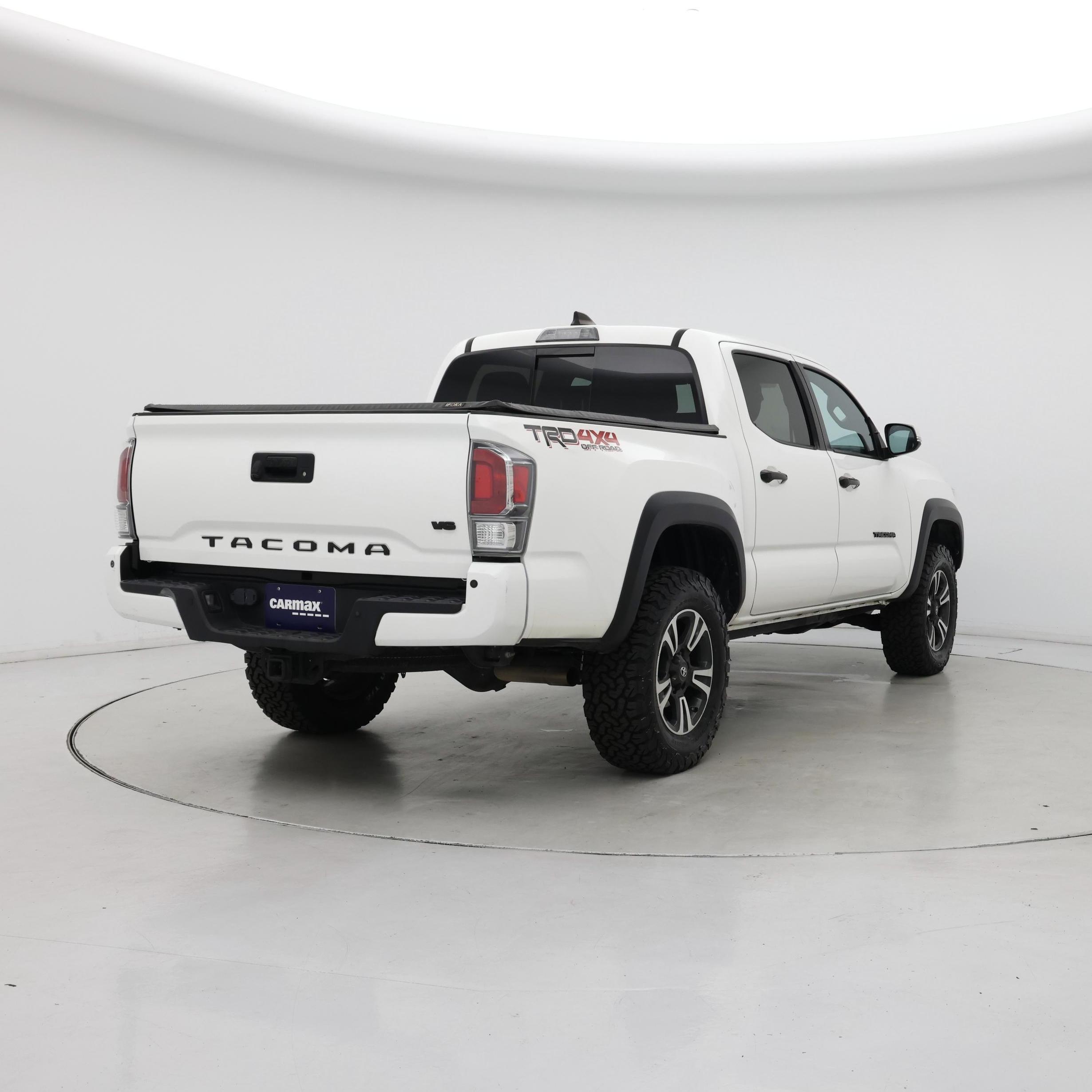 Thumbnail: 2021 Toyota Tacoma - 8