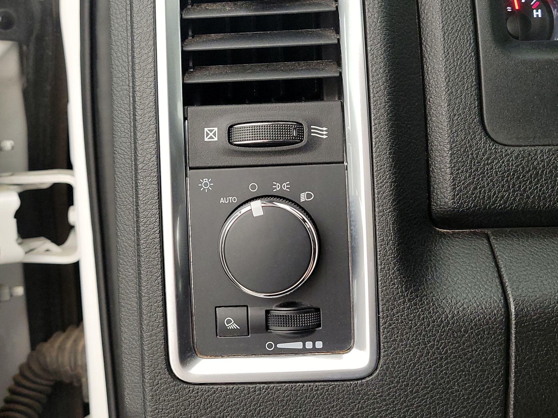 Thumbnail: 2023 RAM 1500 Classic - 13