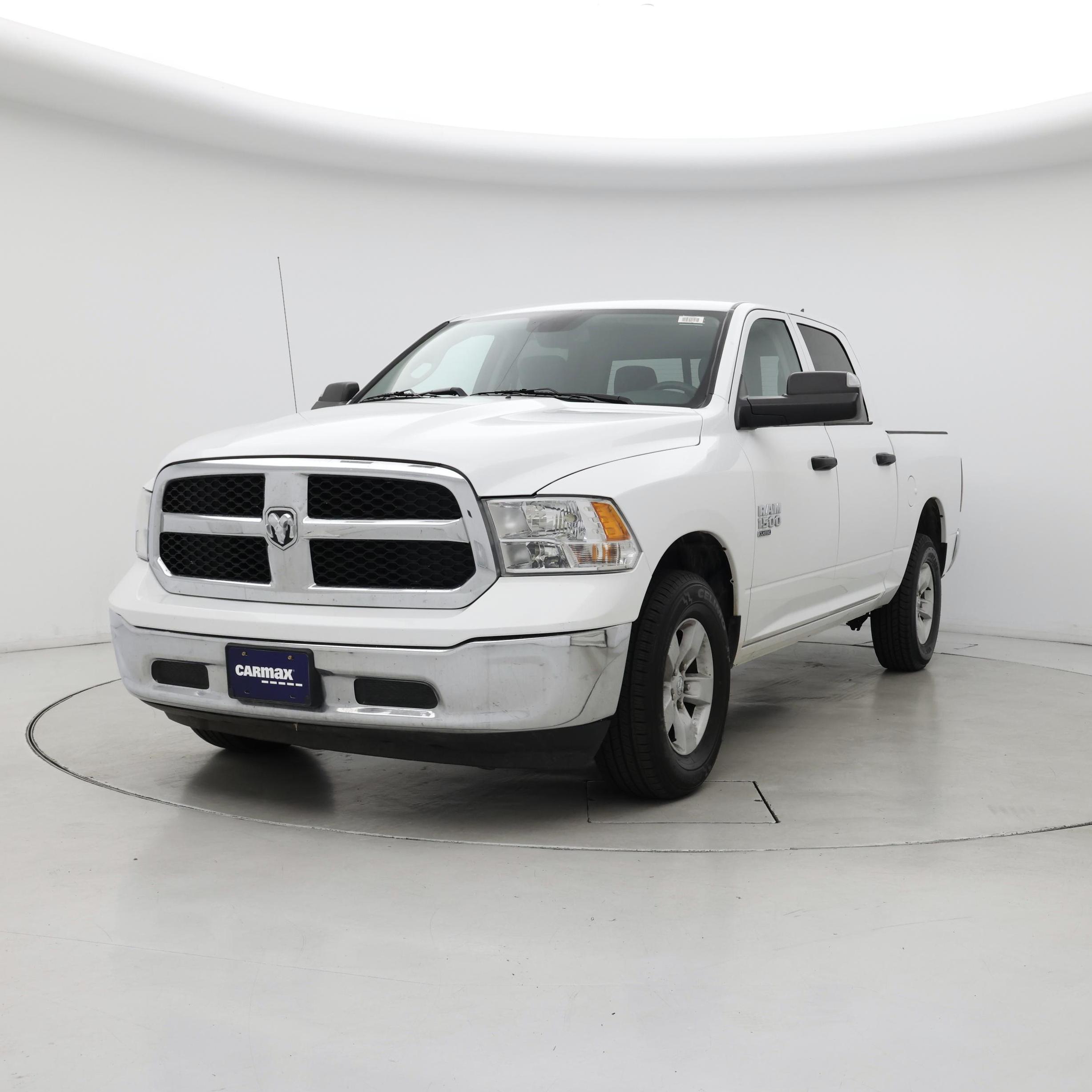 Thumbnail: 2023 RAM 1500 Classic - 4