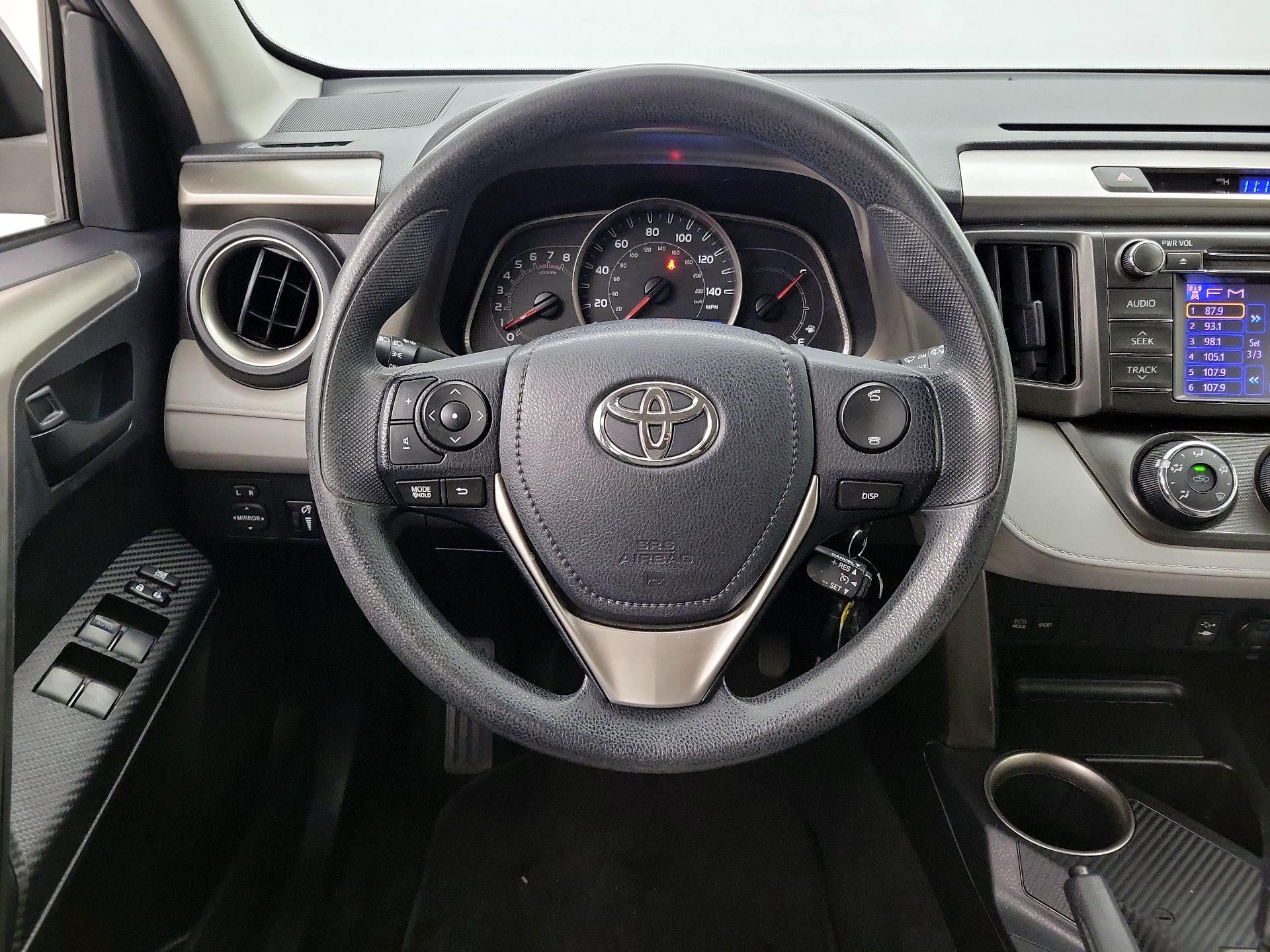 Thumbnail: 2013 Toyota RAV4 - 10