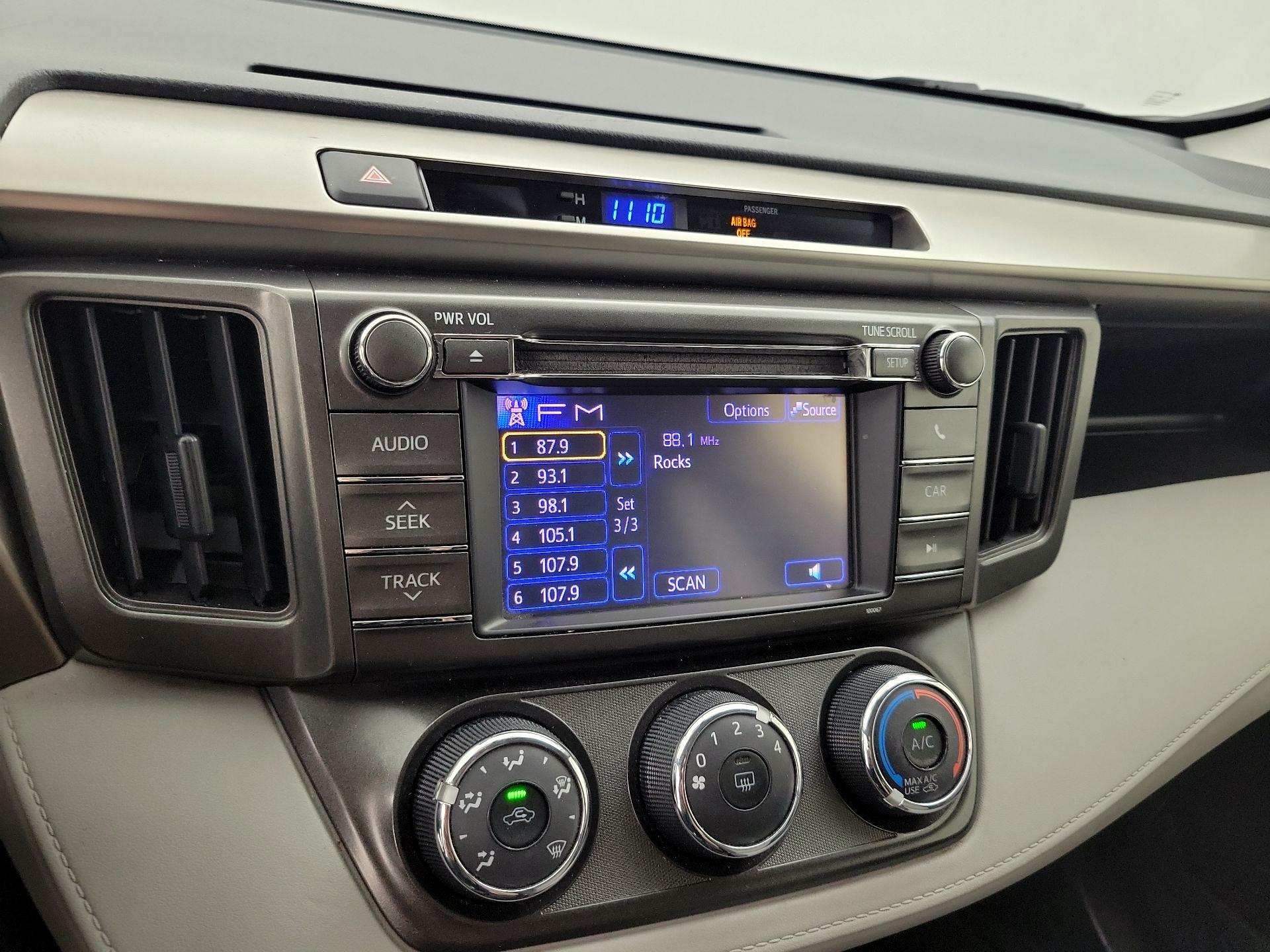 Thumbnail: 2013 Toyota RAV4 - 15
