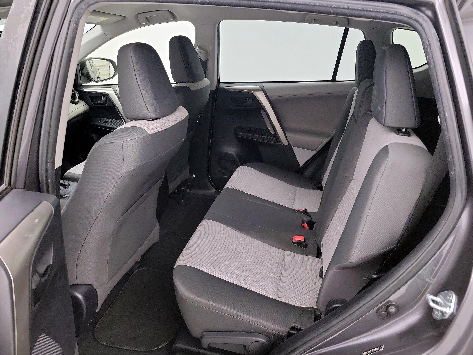 Thumbnail: 2013 Toyota RAV4 - 19