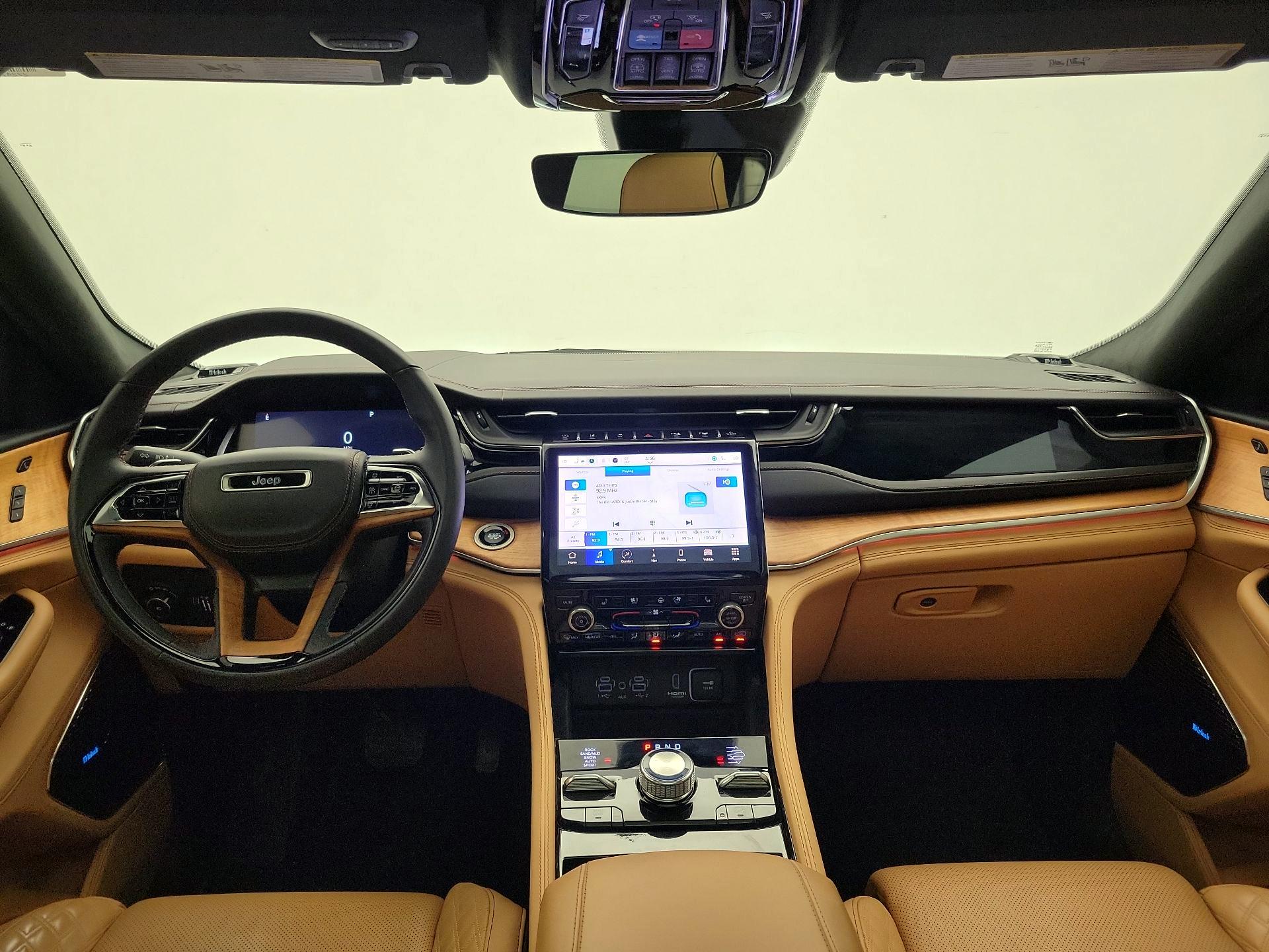 Thumbnail: 2022 Jeep Grand Cherokee - 9