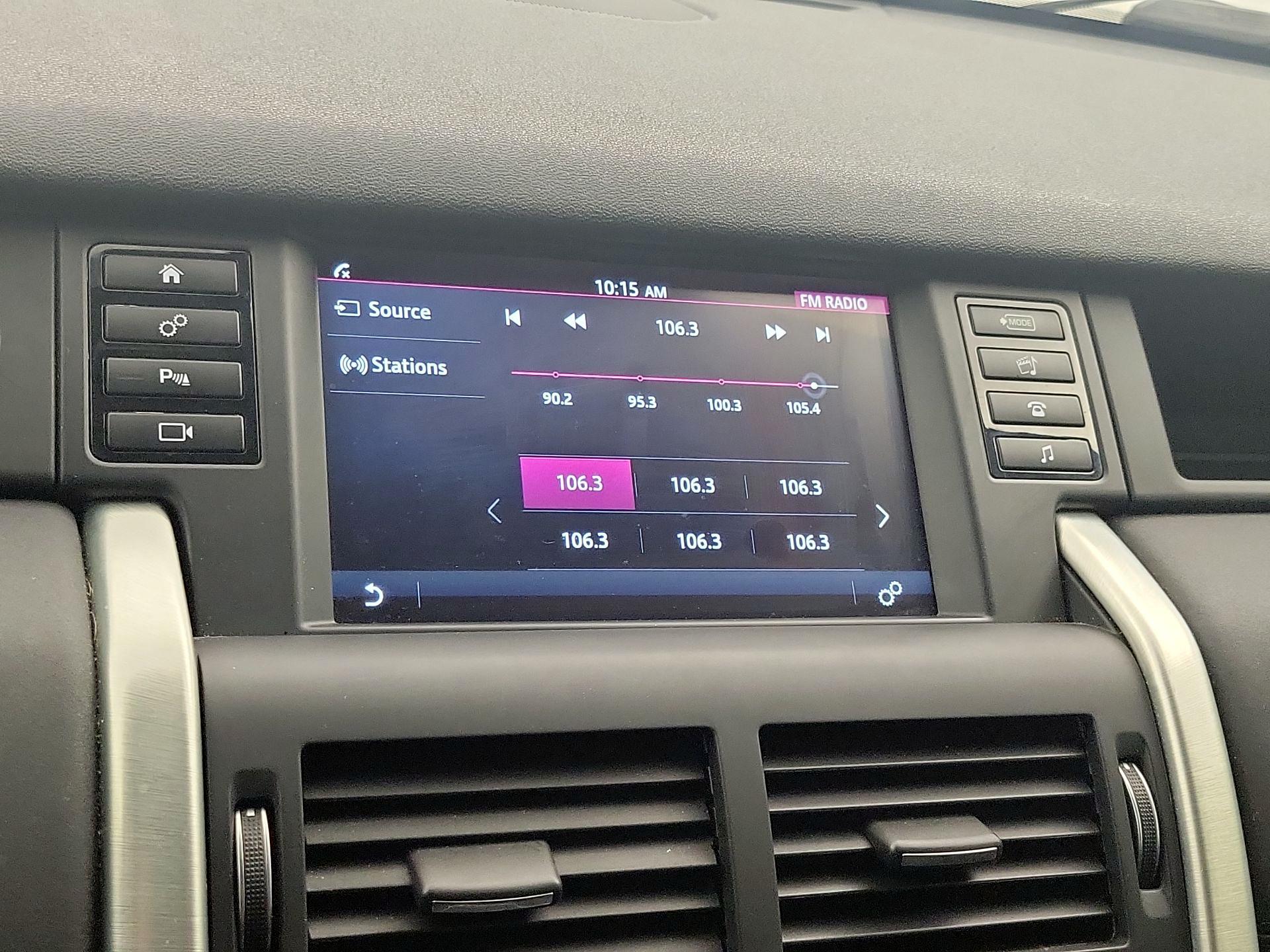 Thumbnail: 2019 Land Rover Discovery Sport - 15